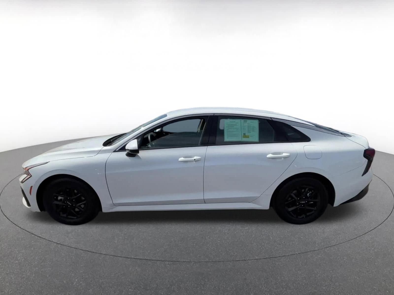 Thumbnail: 2025 Kia K5 - 9