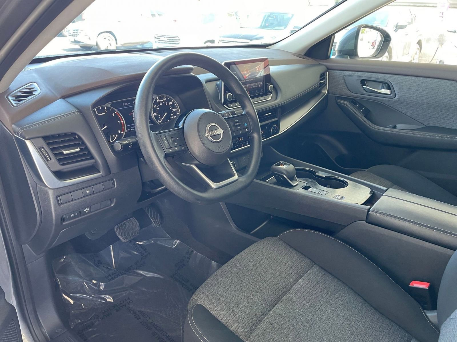 2023 Nissan Rogue SV 28