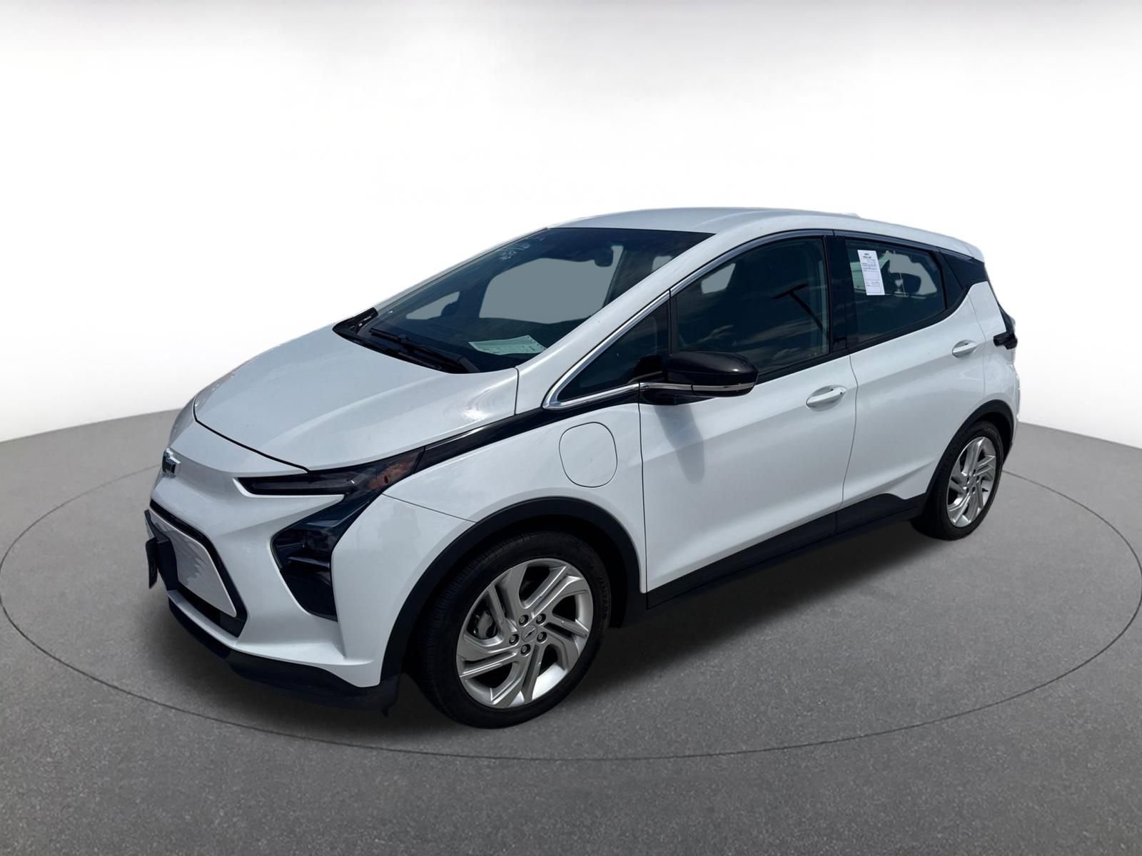 Thumbnail: 2023 Chevrolet Bolt EV - 3