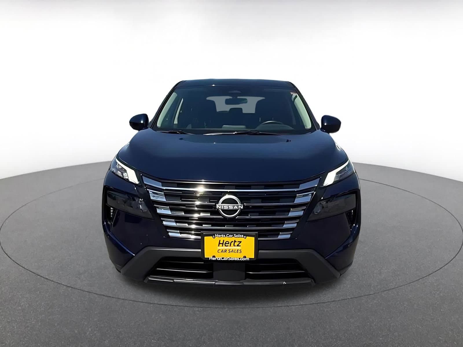 Thumbnail: 2025 Nissan Rogue - 4