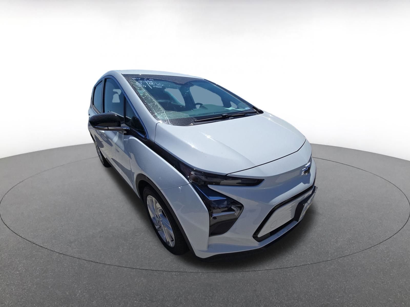 Thumbnail: 2023 Chevrolet Bolt EV - 3