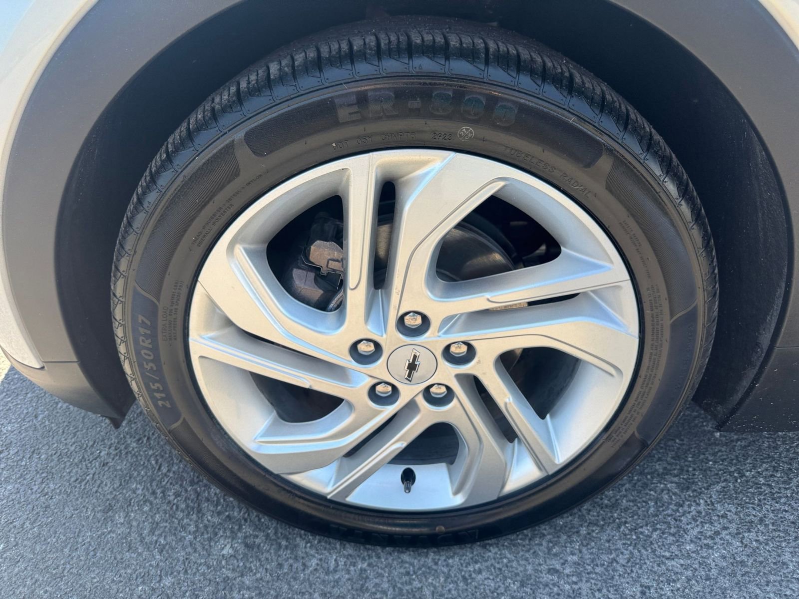 Thumbnail: 2023 Chevrolet Bolt EV - 32