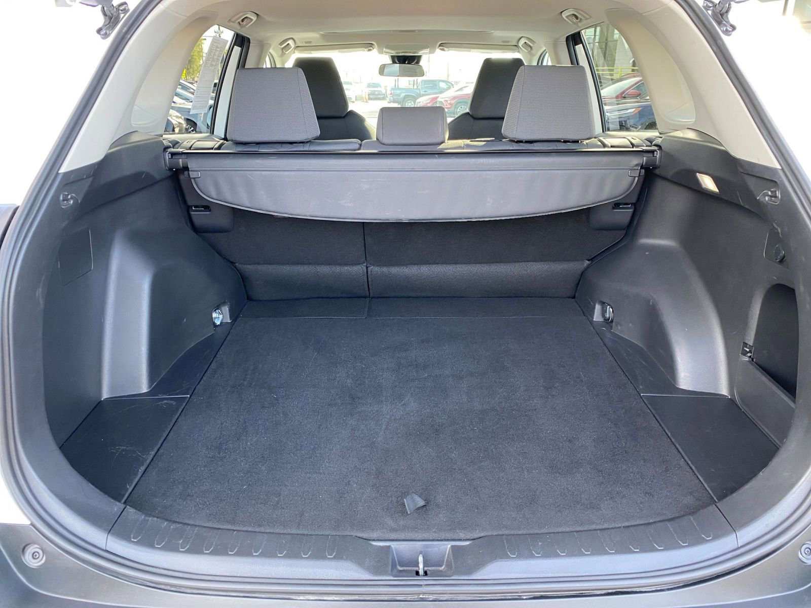 Thumbnail: 2025 Toyota RAV4 - 31