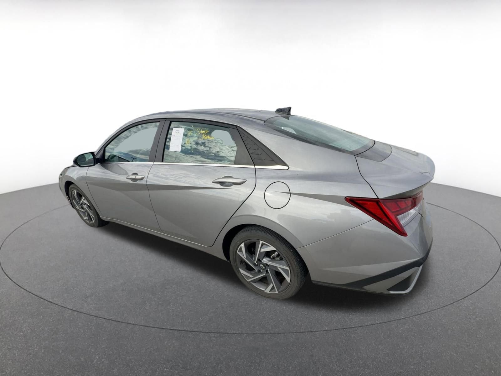 Thumbnail: 2025 Hyundai Elantra - 4