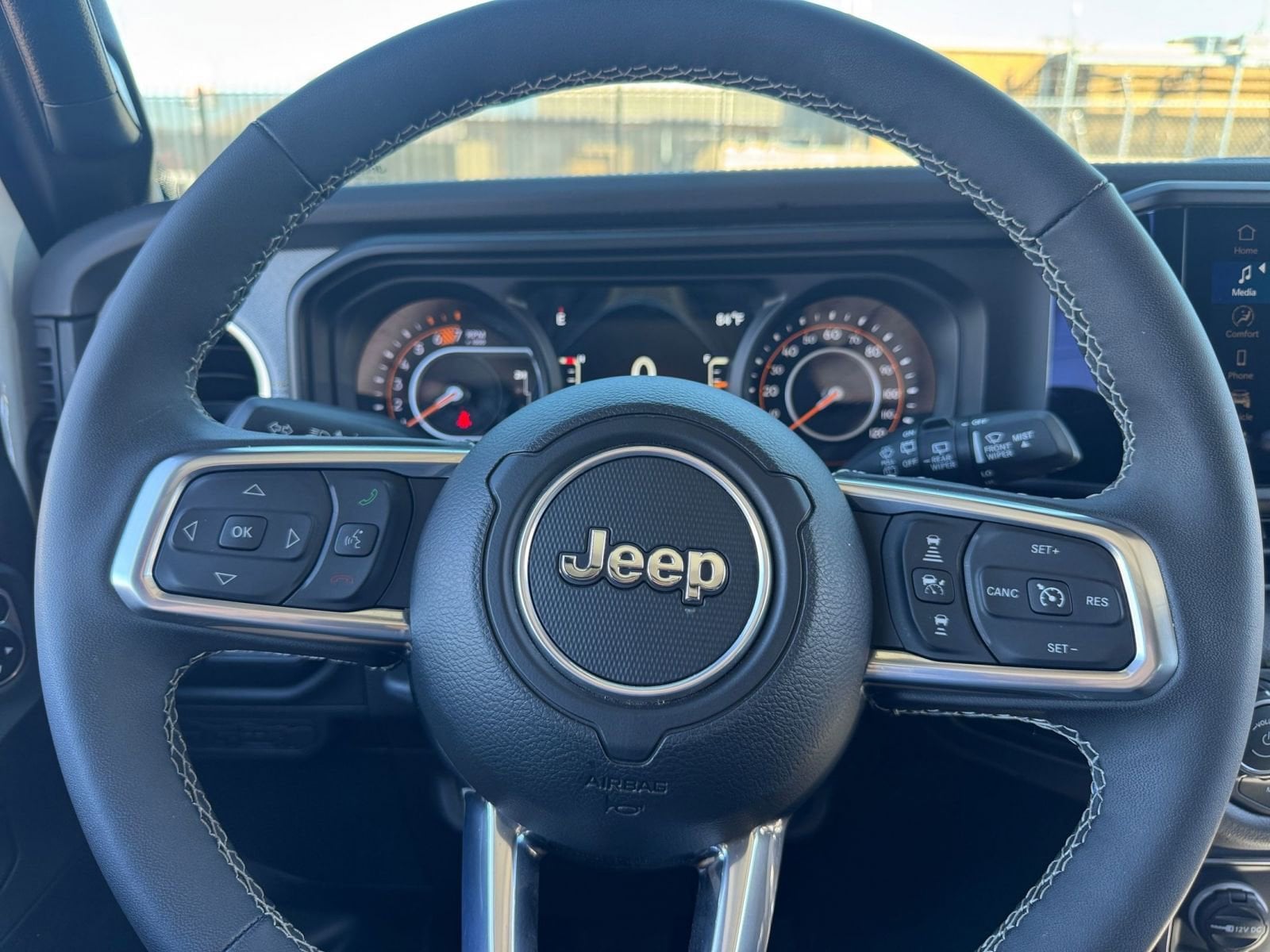 Thumbnail: 2025 Jeep Wrangler - 25