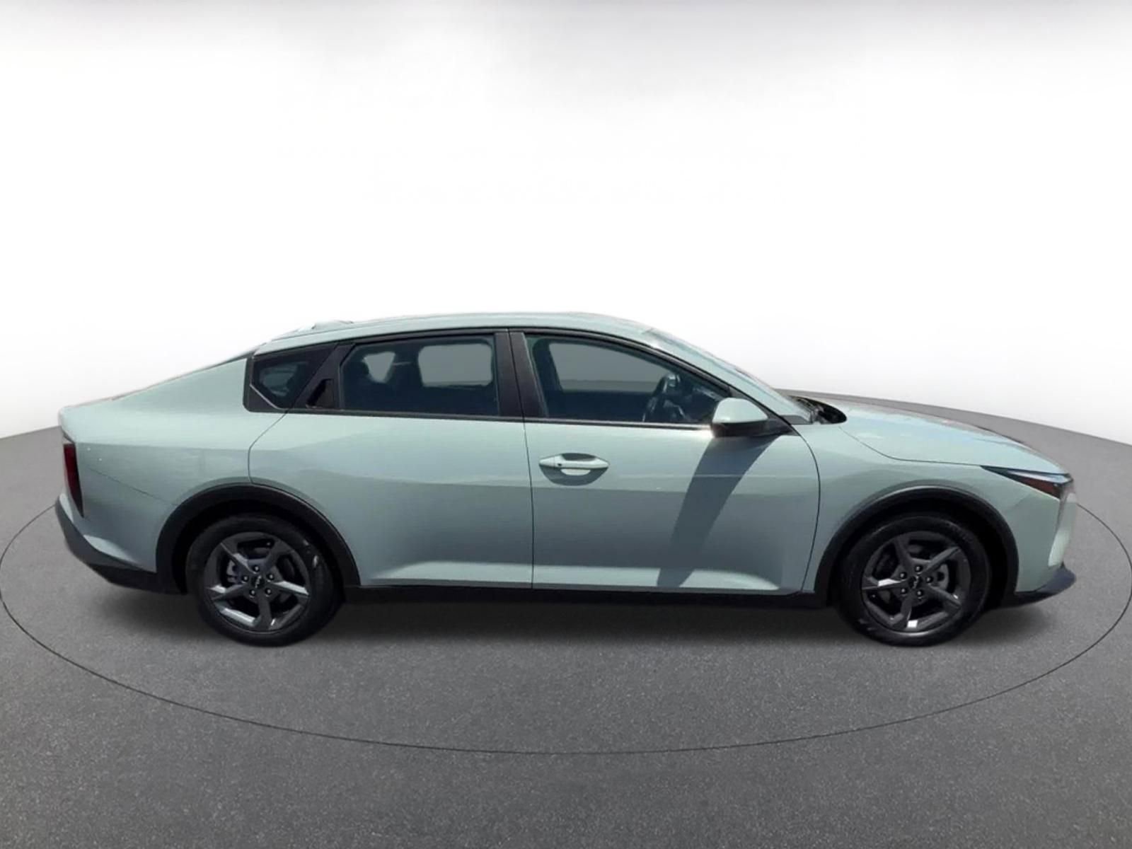 Thumbnail: 2025 Kia K4 - 16
