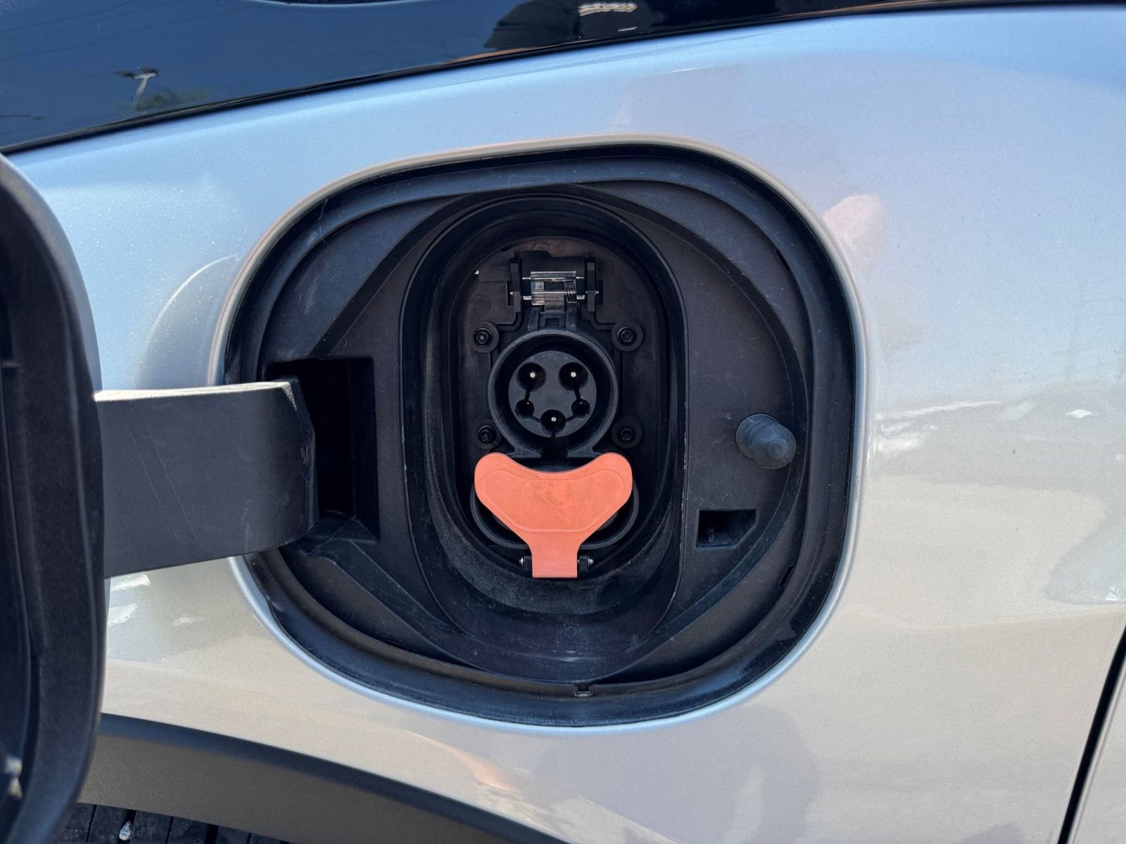 Thumbnail: 2023 Chevrolet Bolt EV - 23