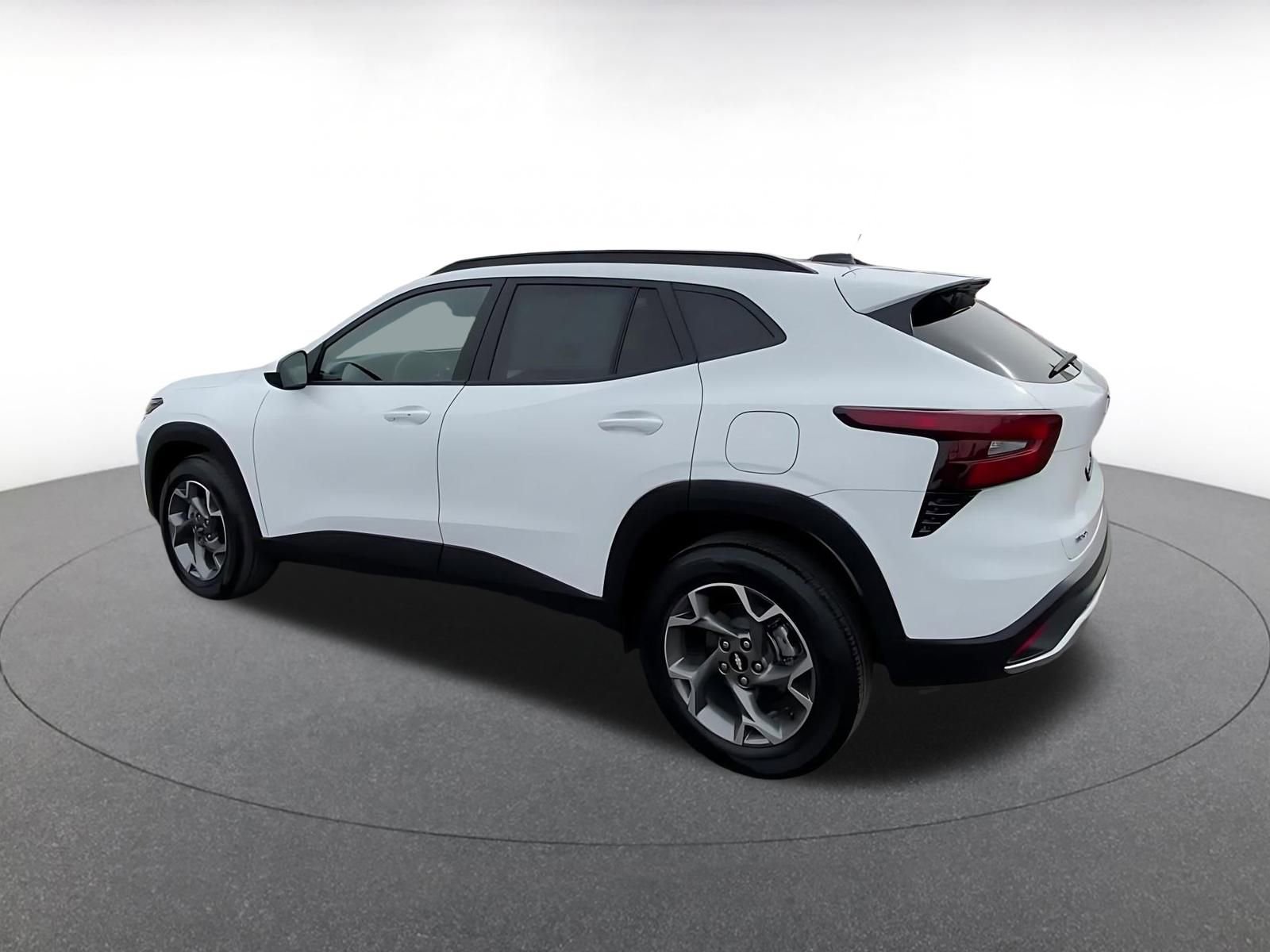 Thumbnail: 2025 Chevrolet Trax - 10