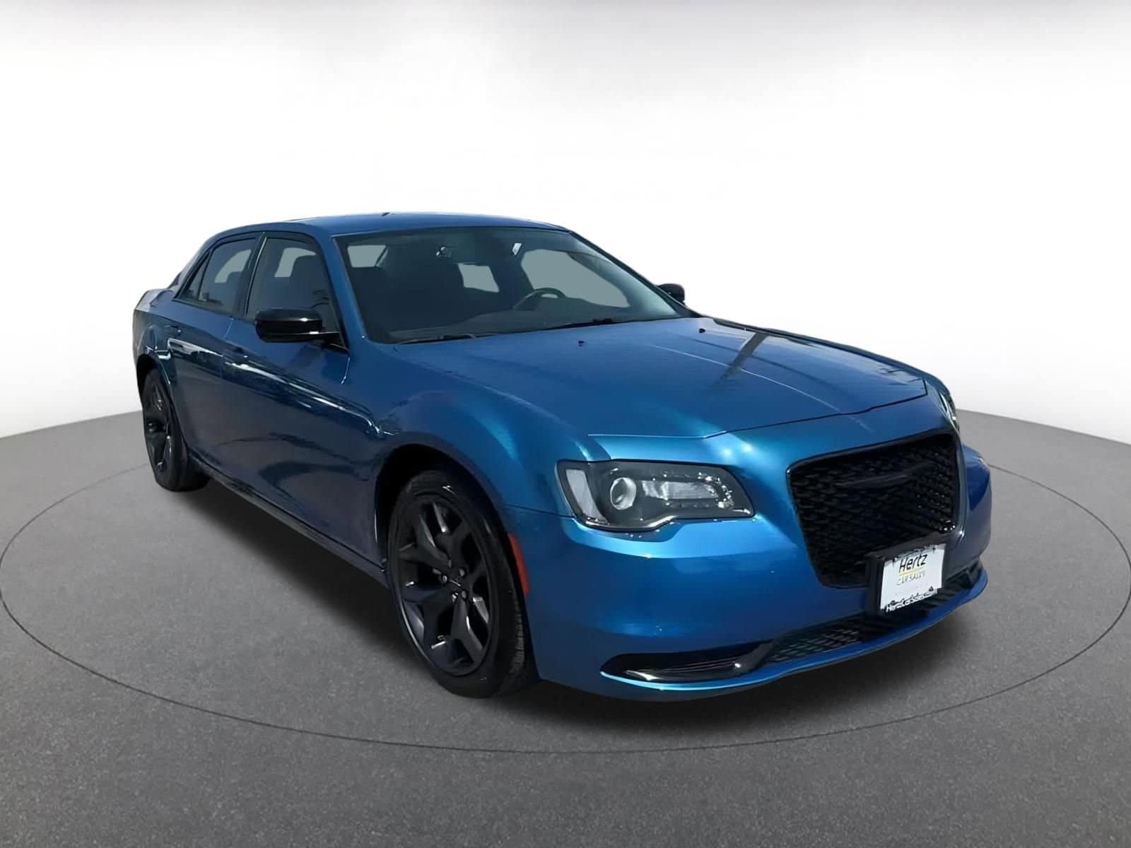 2022 Chrysler 300 Touring 3