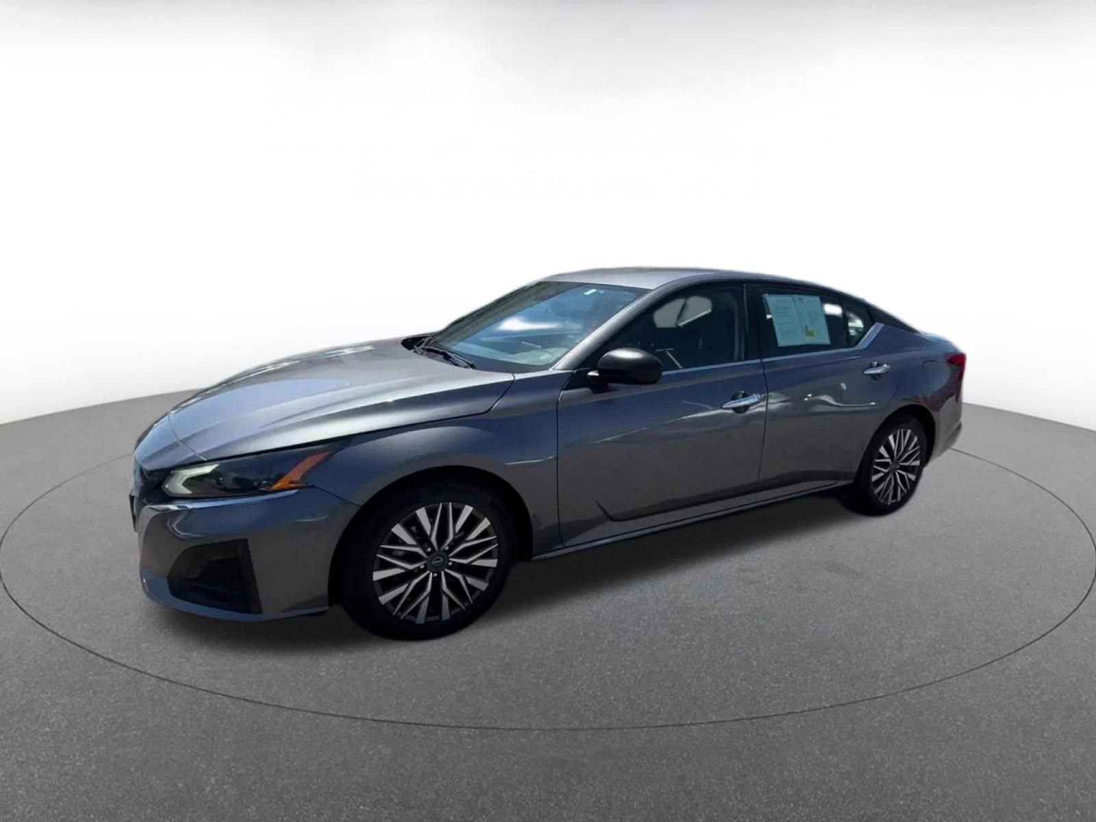 Thumbnail: 2025 Nissan Altima - 8