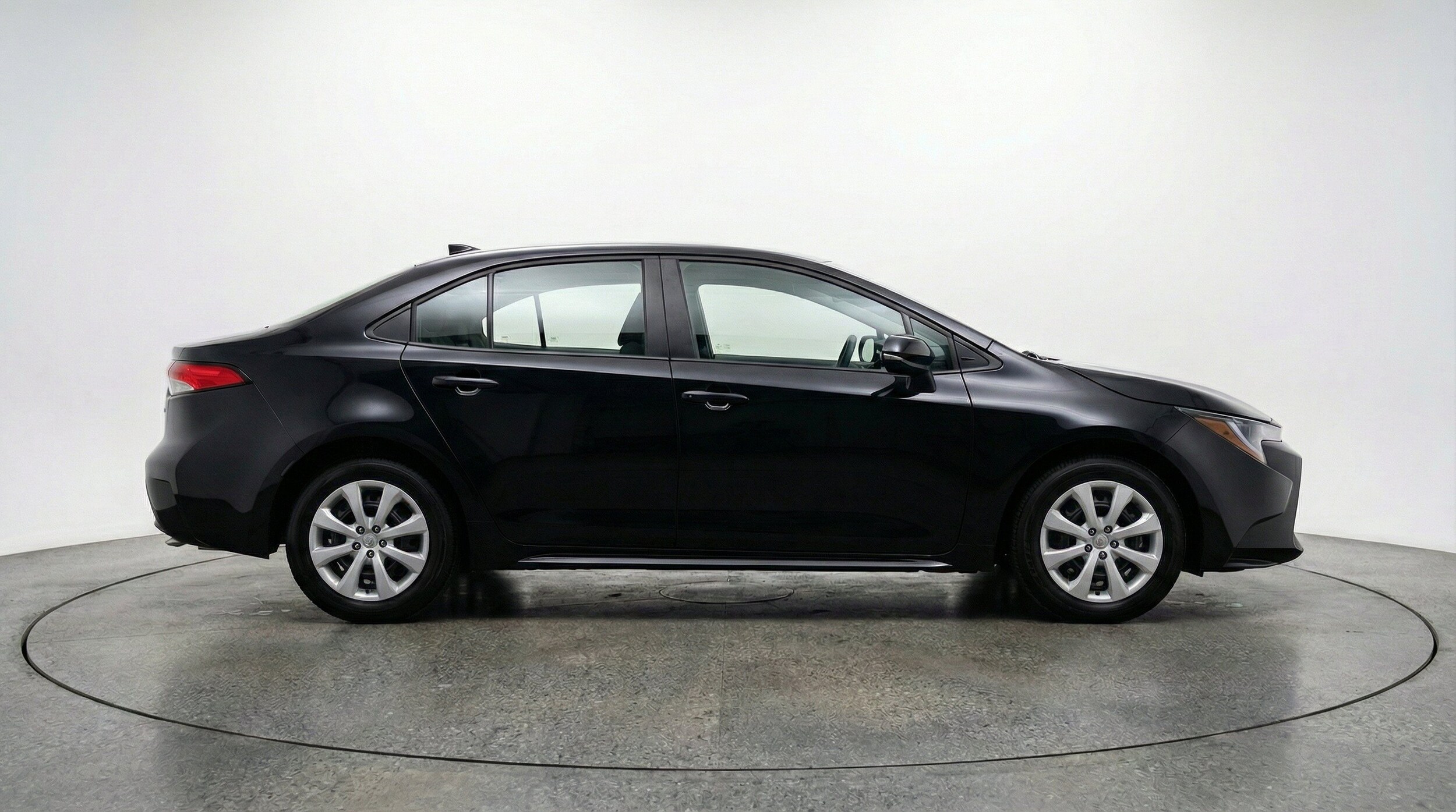Thumbnail: 2025 Toyota Corolla - 14