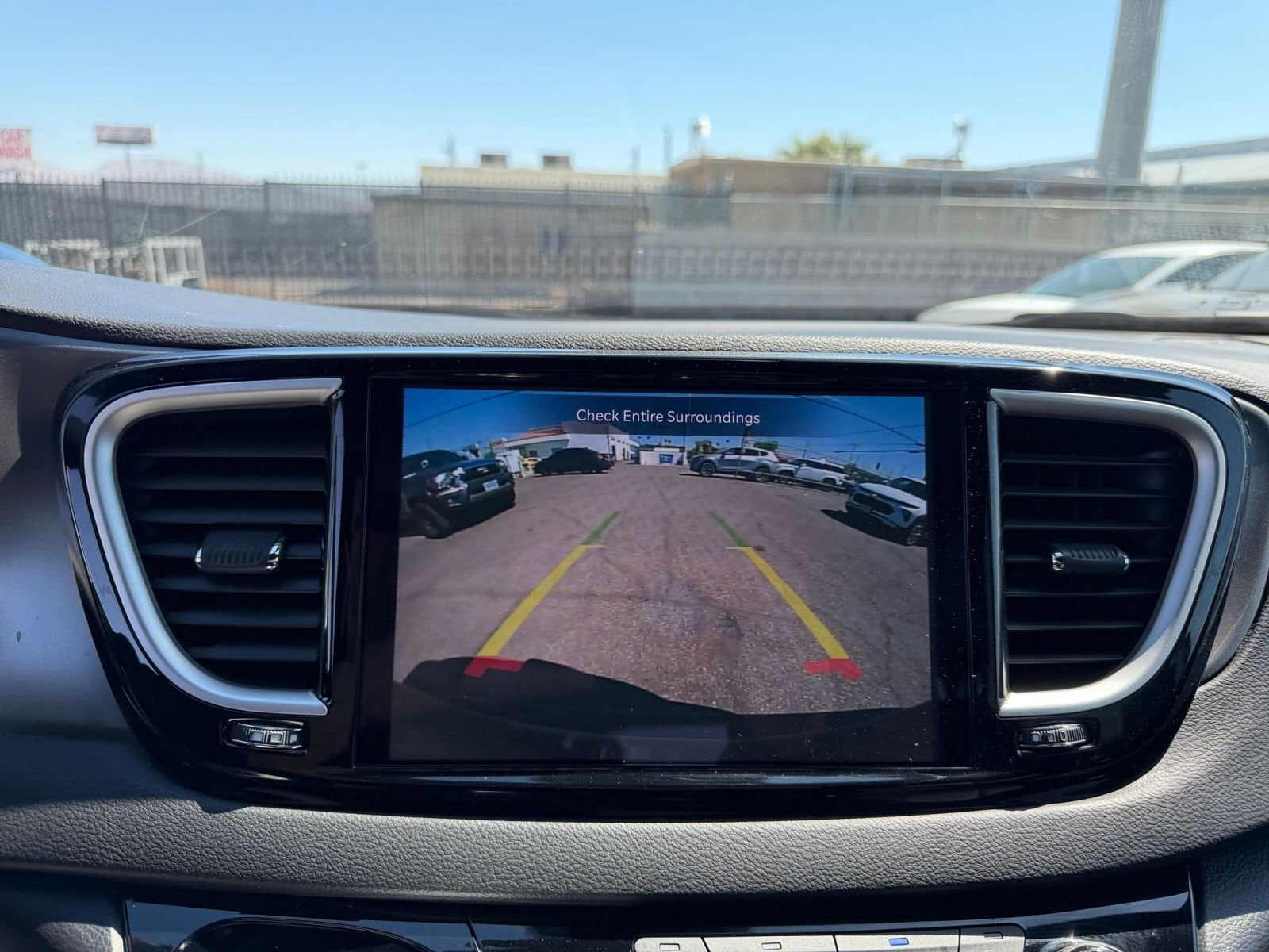 Thumbnail: 2025 Chrysler Pacifica - 23