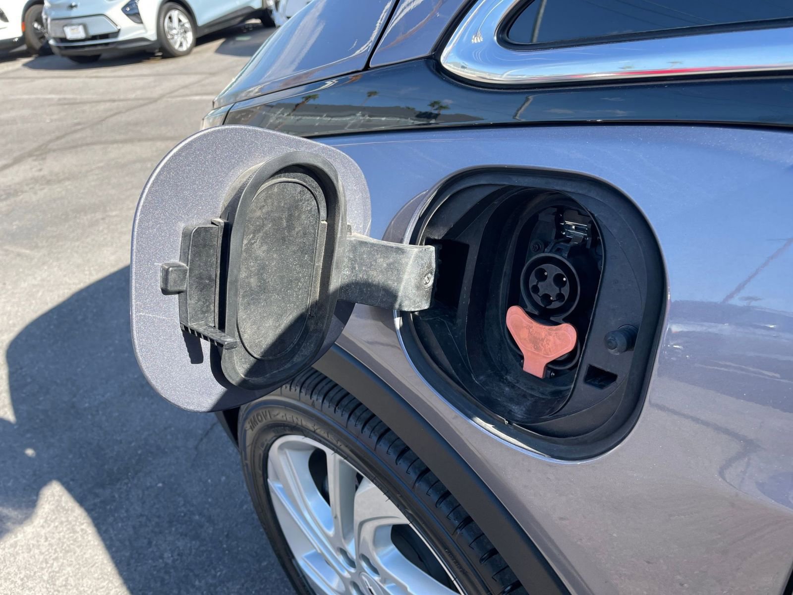 Thumbnail: 2023 Chevrolet Bolt EV - 23