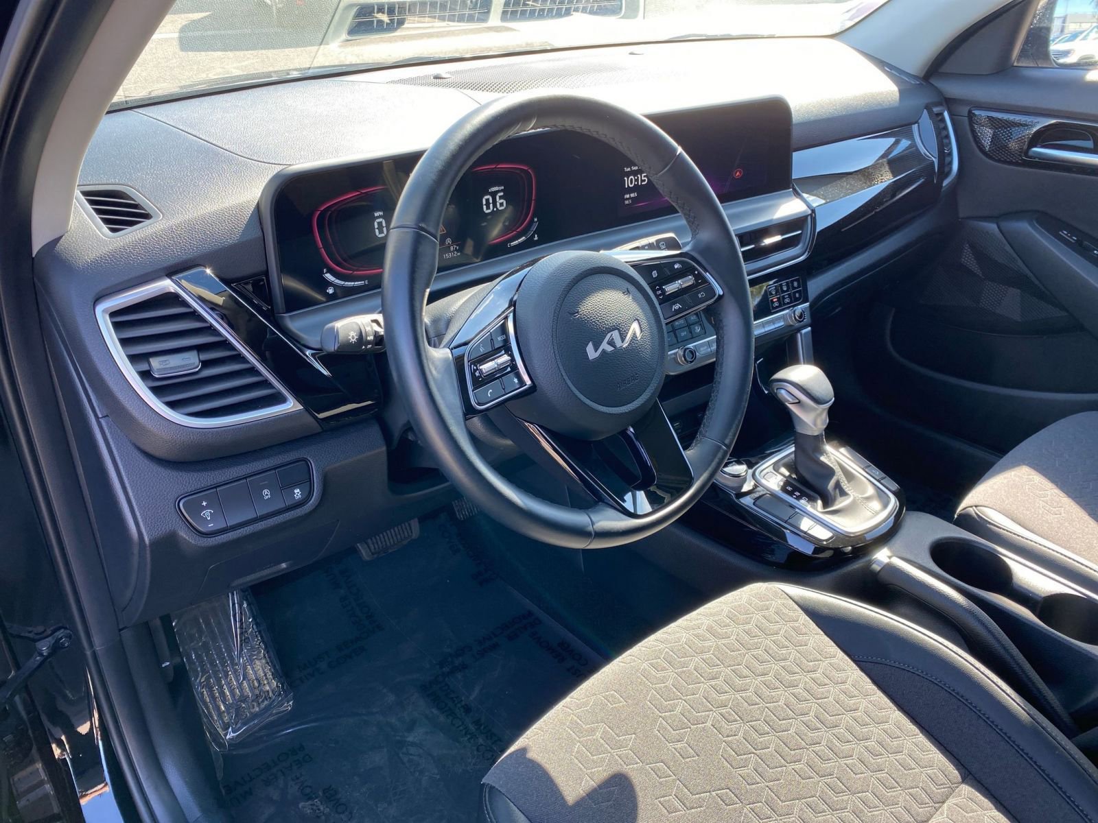 Thumbnail: 2025 Kia Seltos - 34