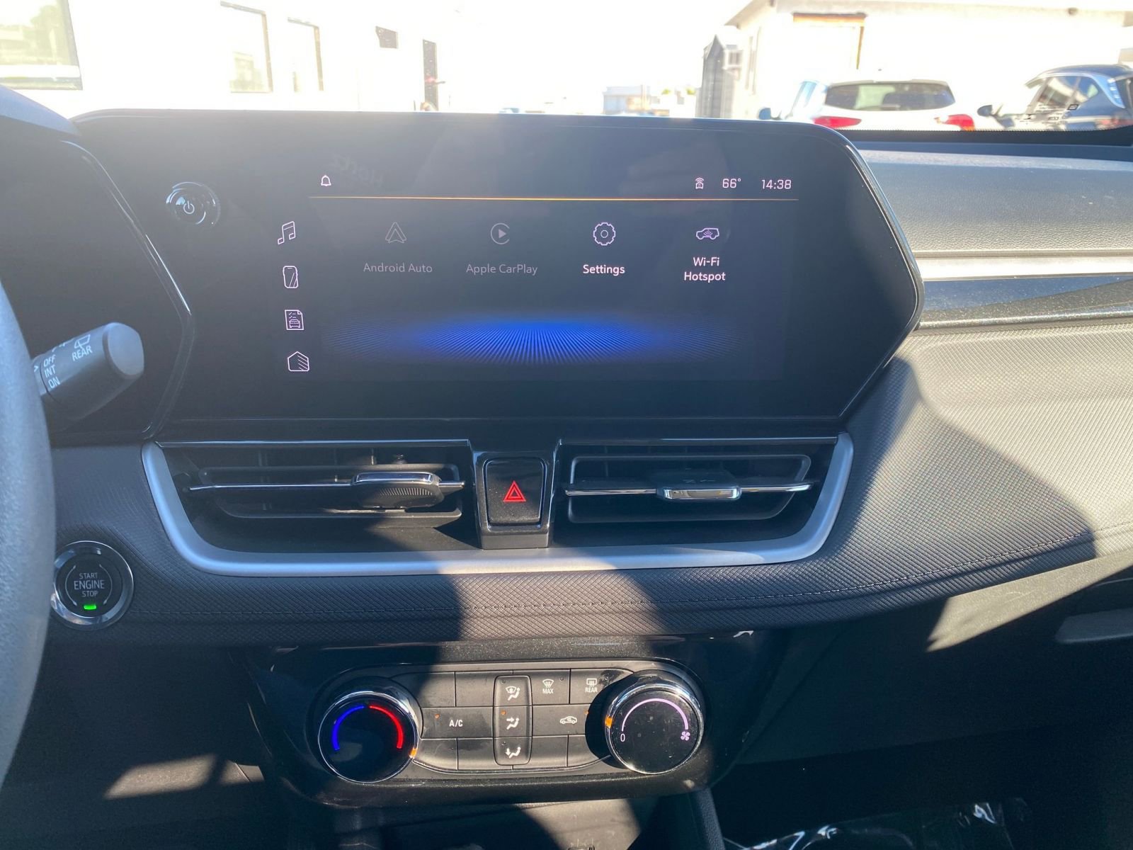 Thumbnail: 2025 Chevrolet TrailBlazer - 17