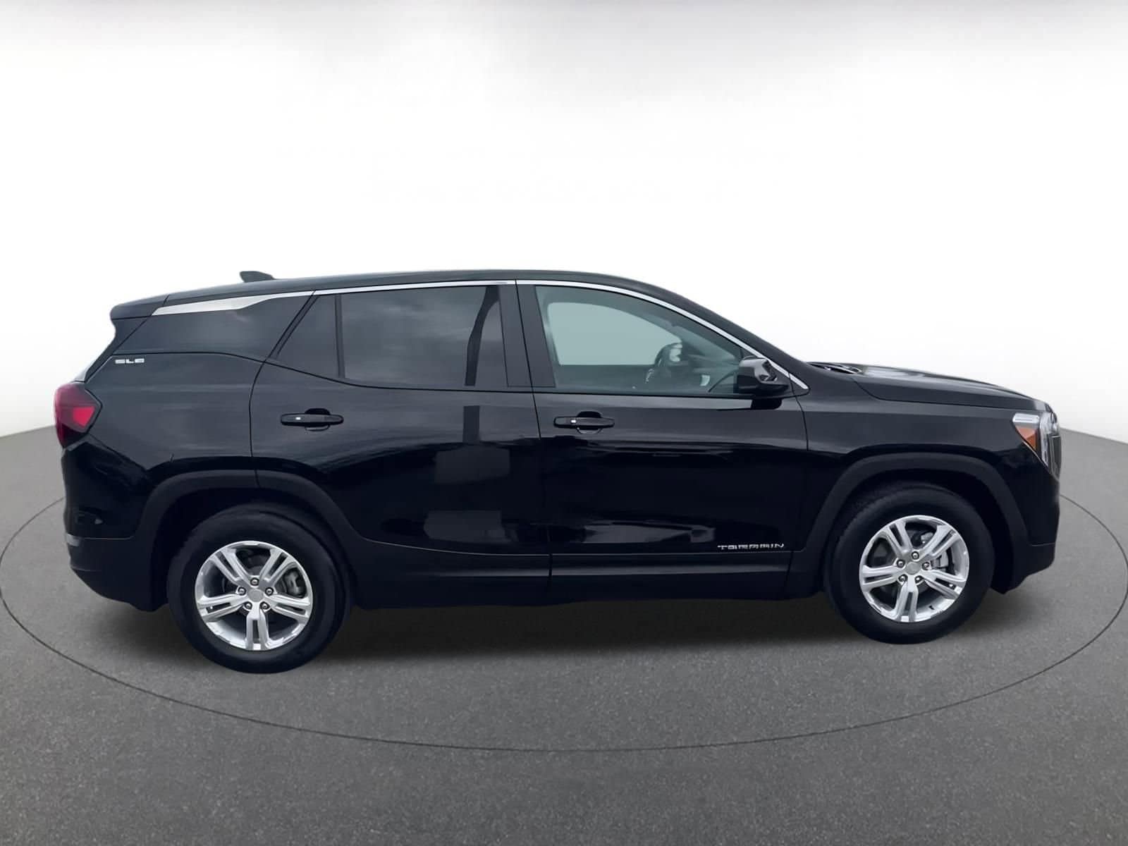 Thumbnail: 2024 GMC Terrain - 16