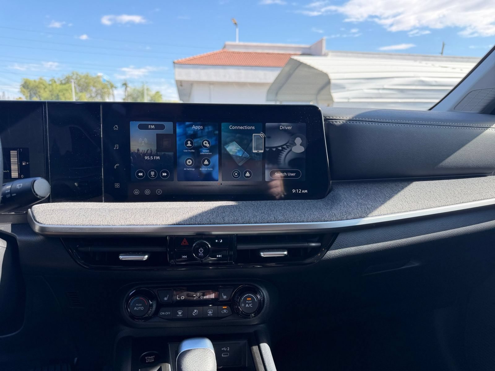Thumbnail: 2026 Nissan Kicks - 17