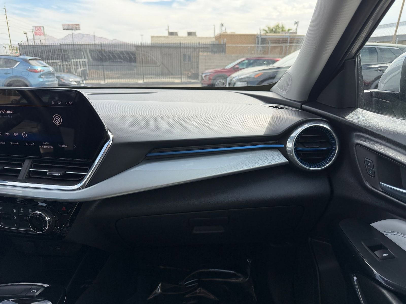 Thumbnail: 2025 Chevrolet Trax - 34