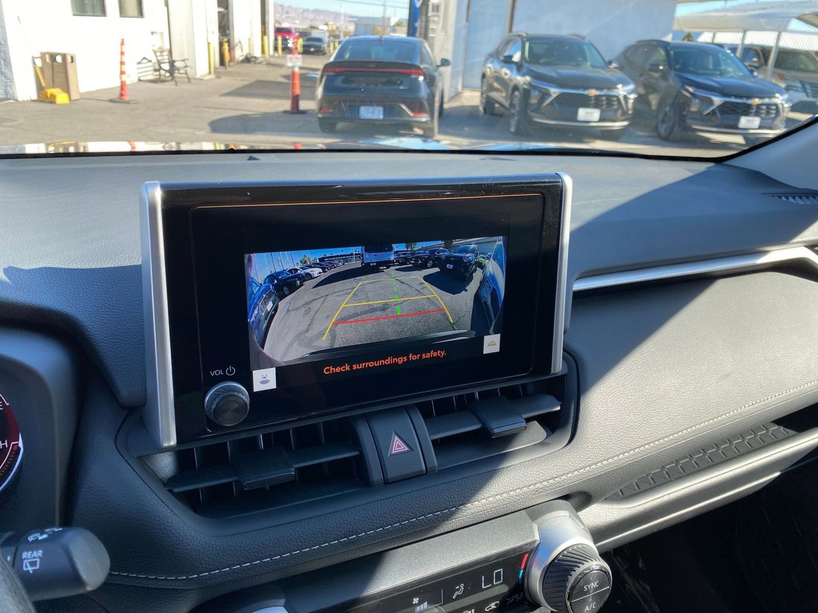 Thumbnail: 2025 Toyota RAV4 - 17