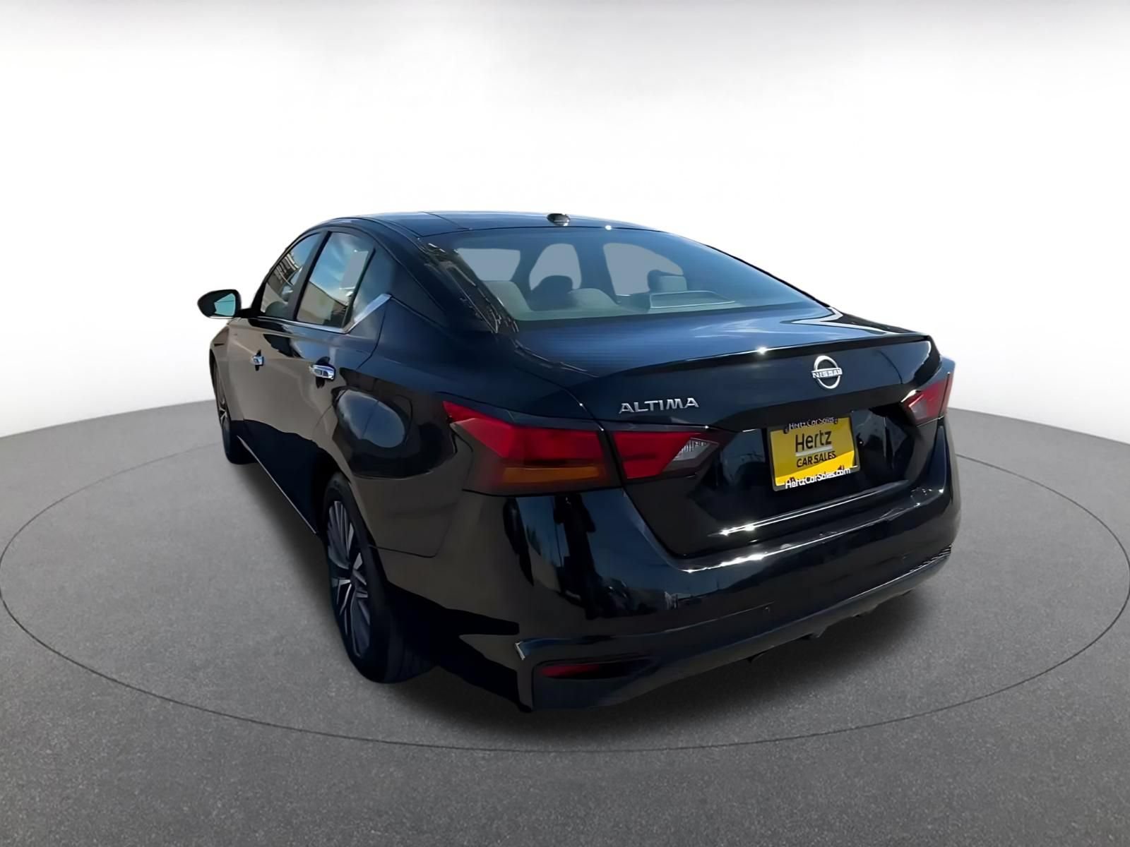 Thumbnail: 2025 Nissan Altima - 10