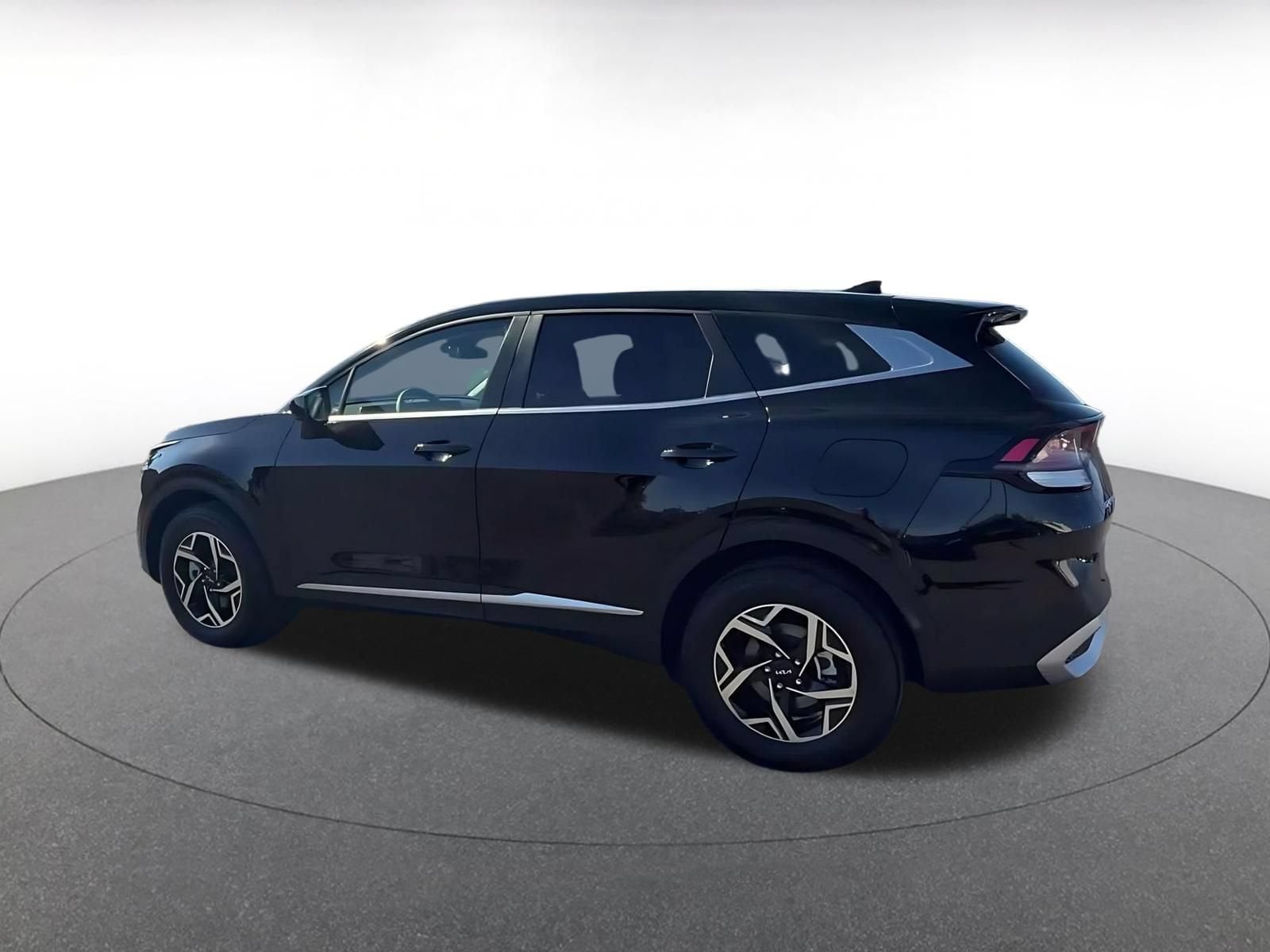 Thumbnail: 2025 Kia Sportage - 9
