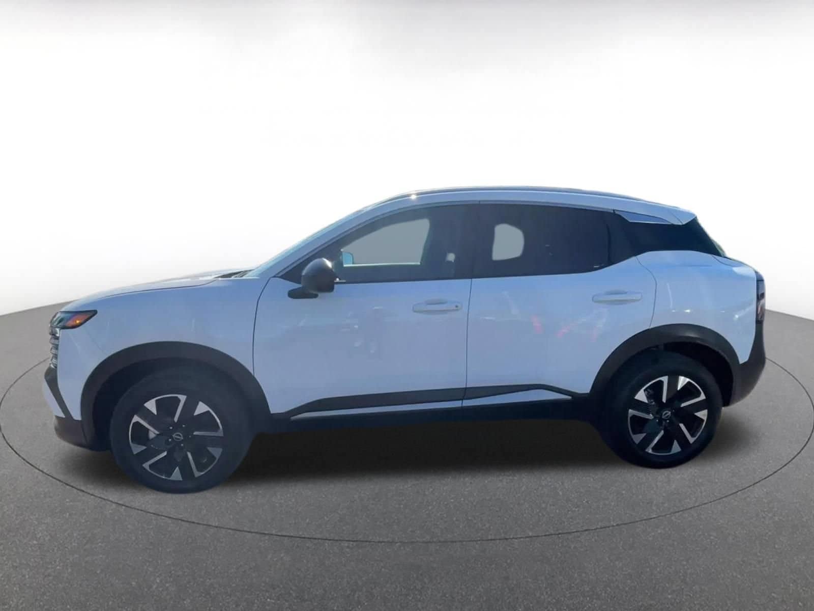 Thumbnail: 2026 Nissan Kicks - 8