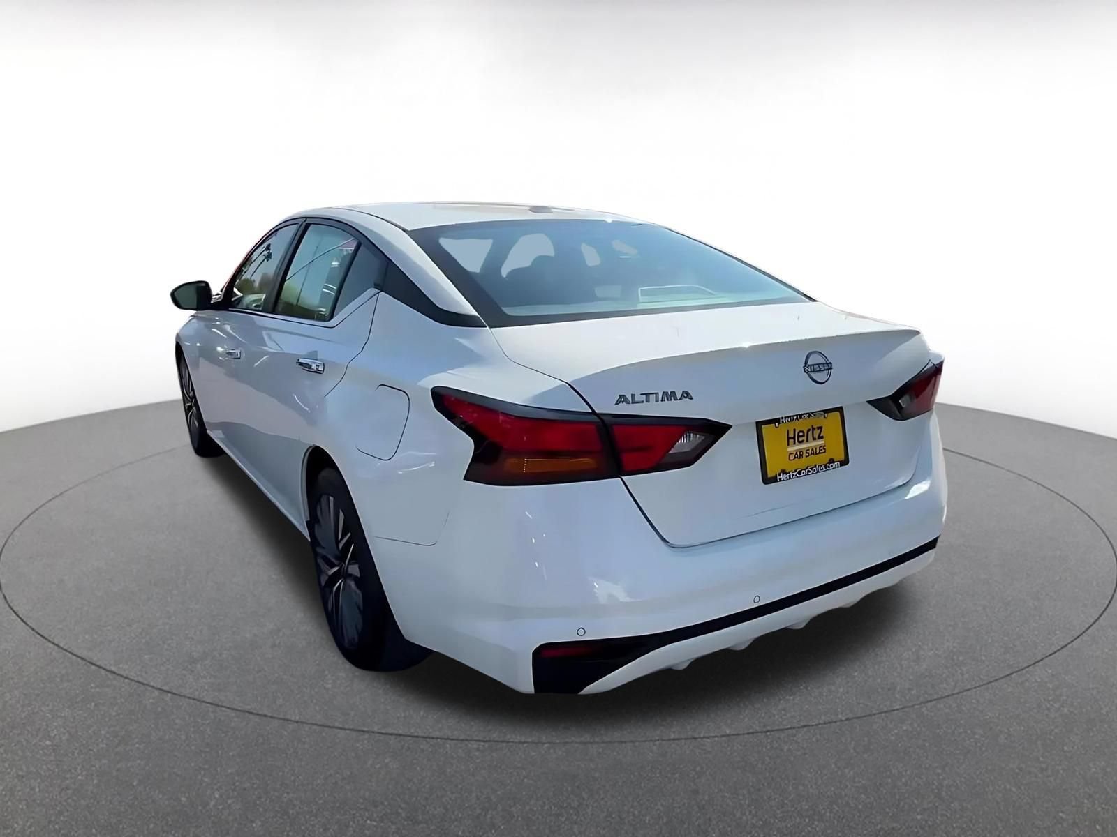 Thumbnail: 2025 Nissan Altima - 10