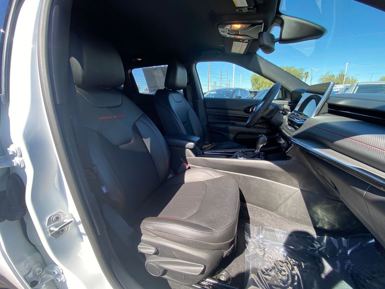 Thumbnail: 2025 Jeep Compass - 27