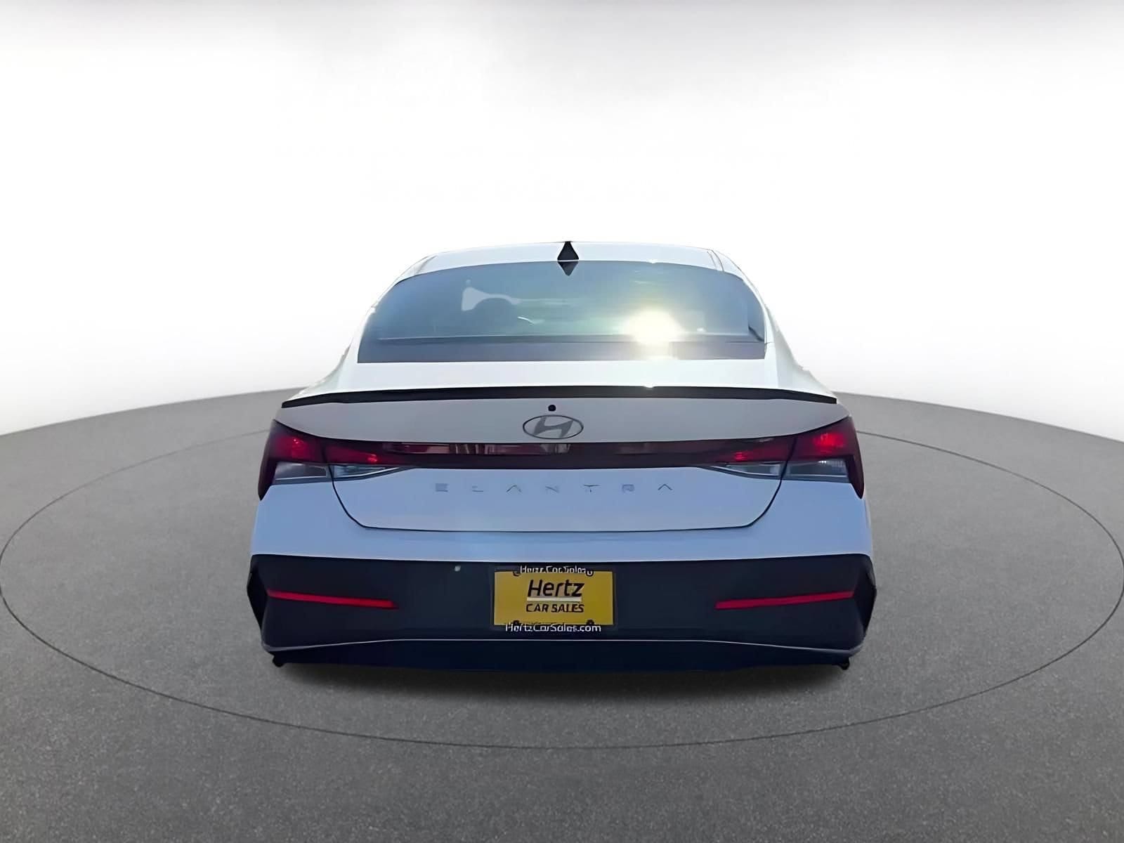Thumbnail: 2026 Hyundai Elantra - 10