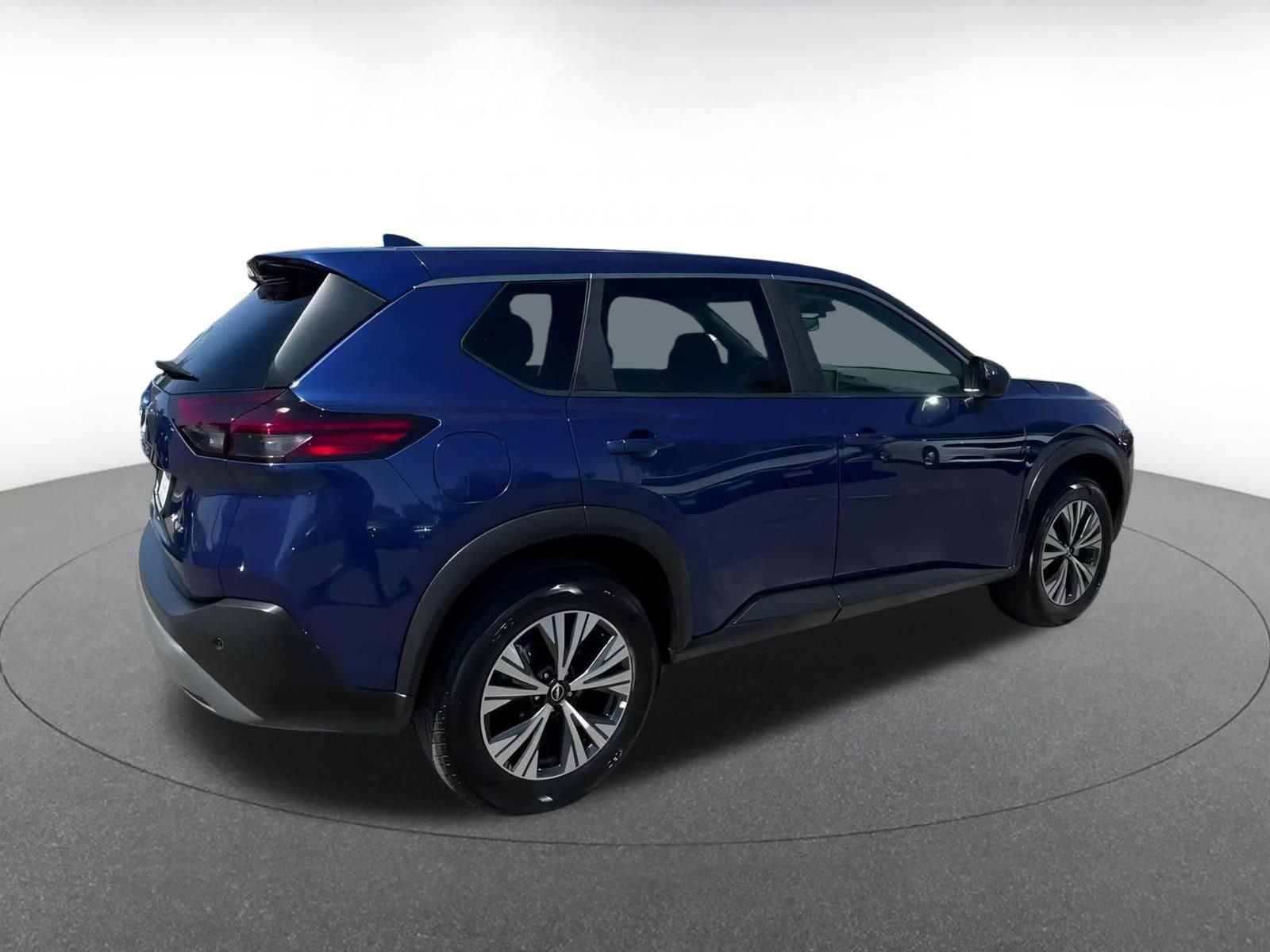 Thumbnail: 2023 Nissan Rogue - 15