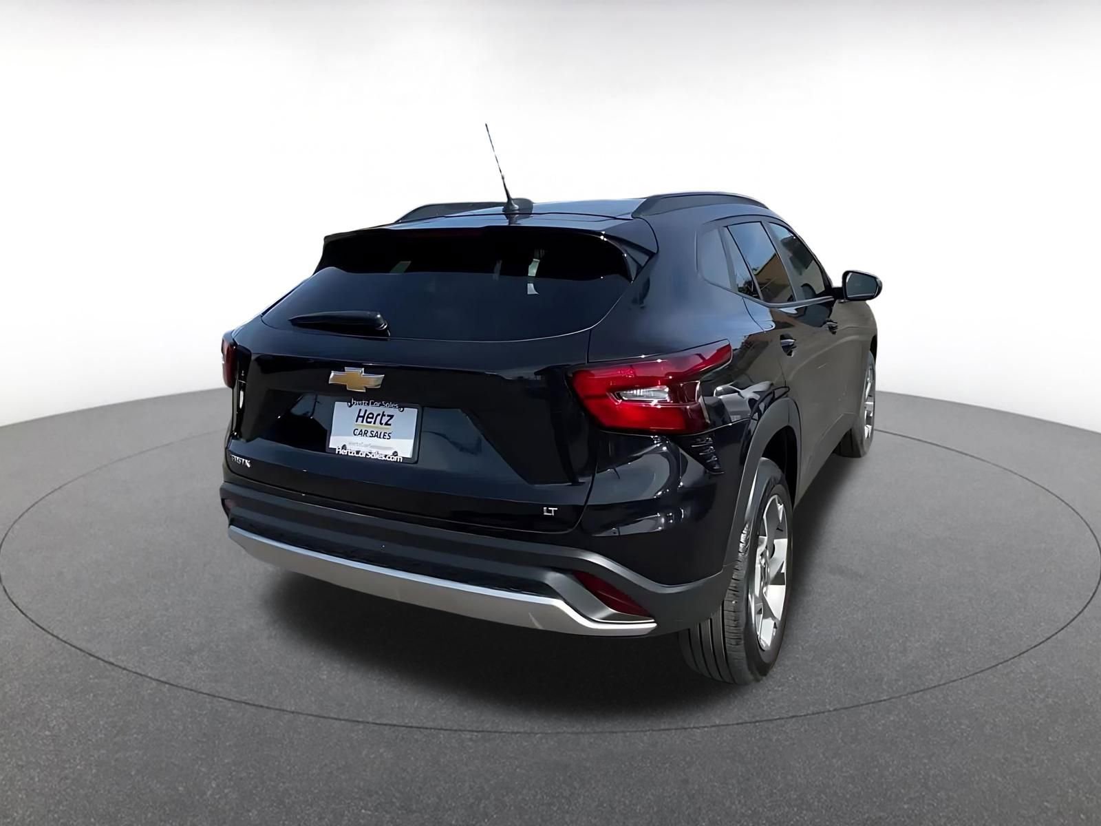 Thumbnail: 2025 Chevrolet Trax - 14