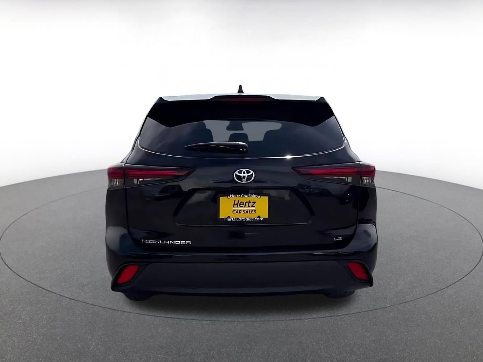 Thumbnail: 2025 Toyota Highlander - 12