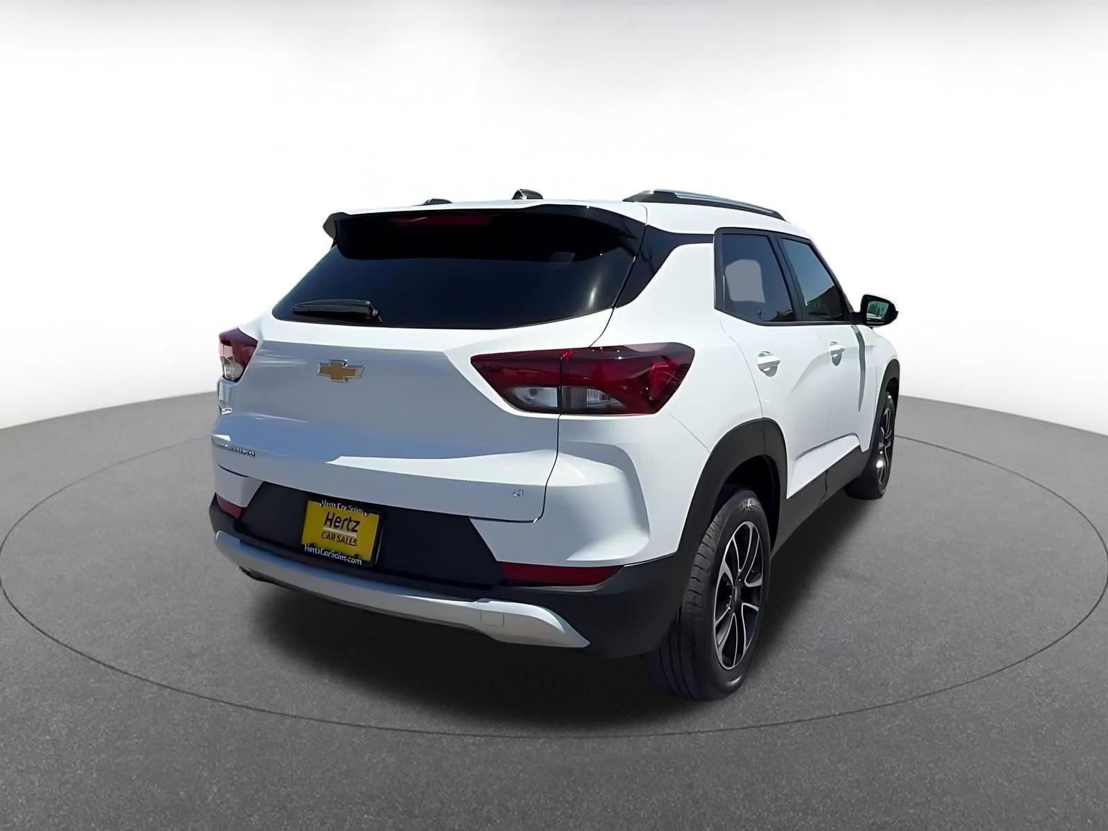 Thumbnail: 2025 Chevrolet TrailBlazer - 15