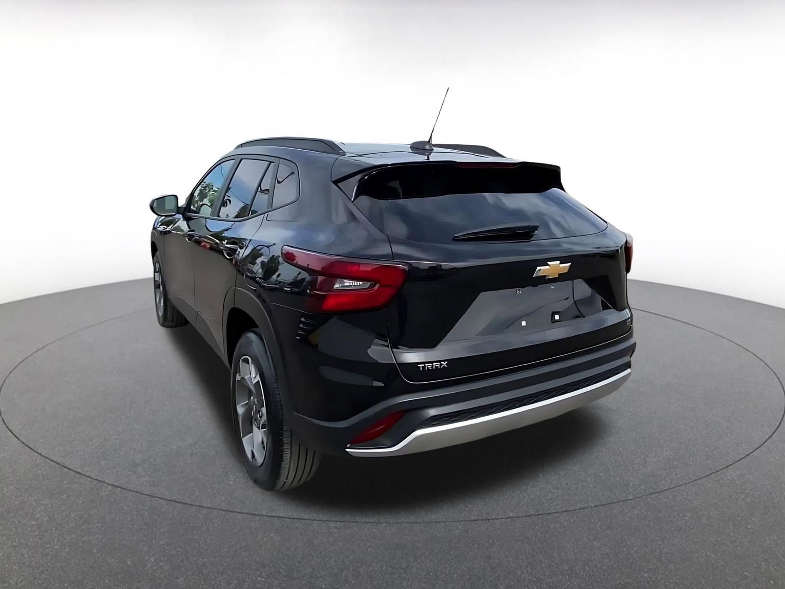 Thumbnail: 2025 Chevrolet Trax - 11