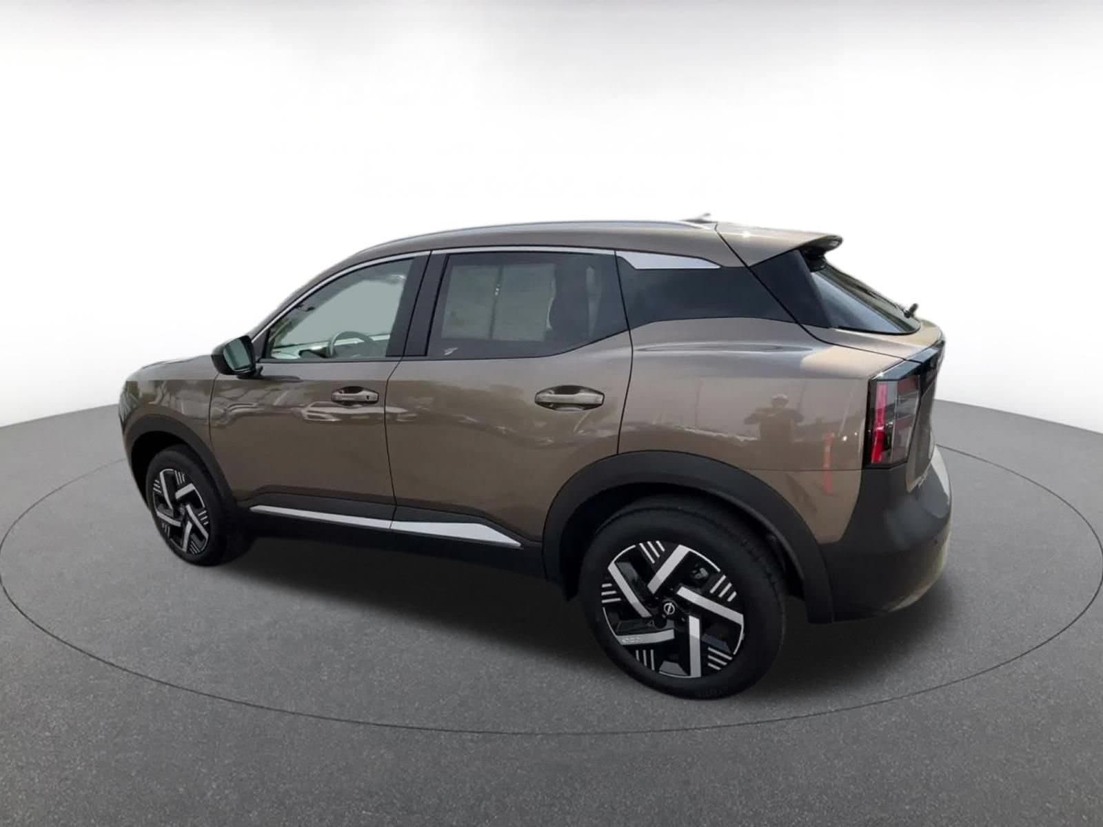 Thumbnail: 2026 Nissan Kicks - 9