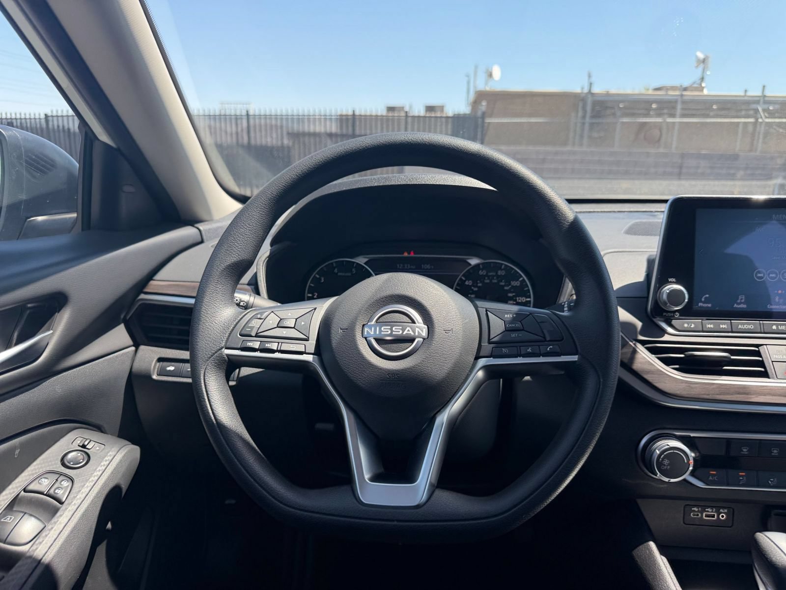 Thumbnail: 2025 Nissan Altima - 27