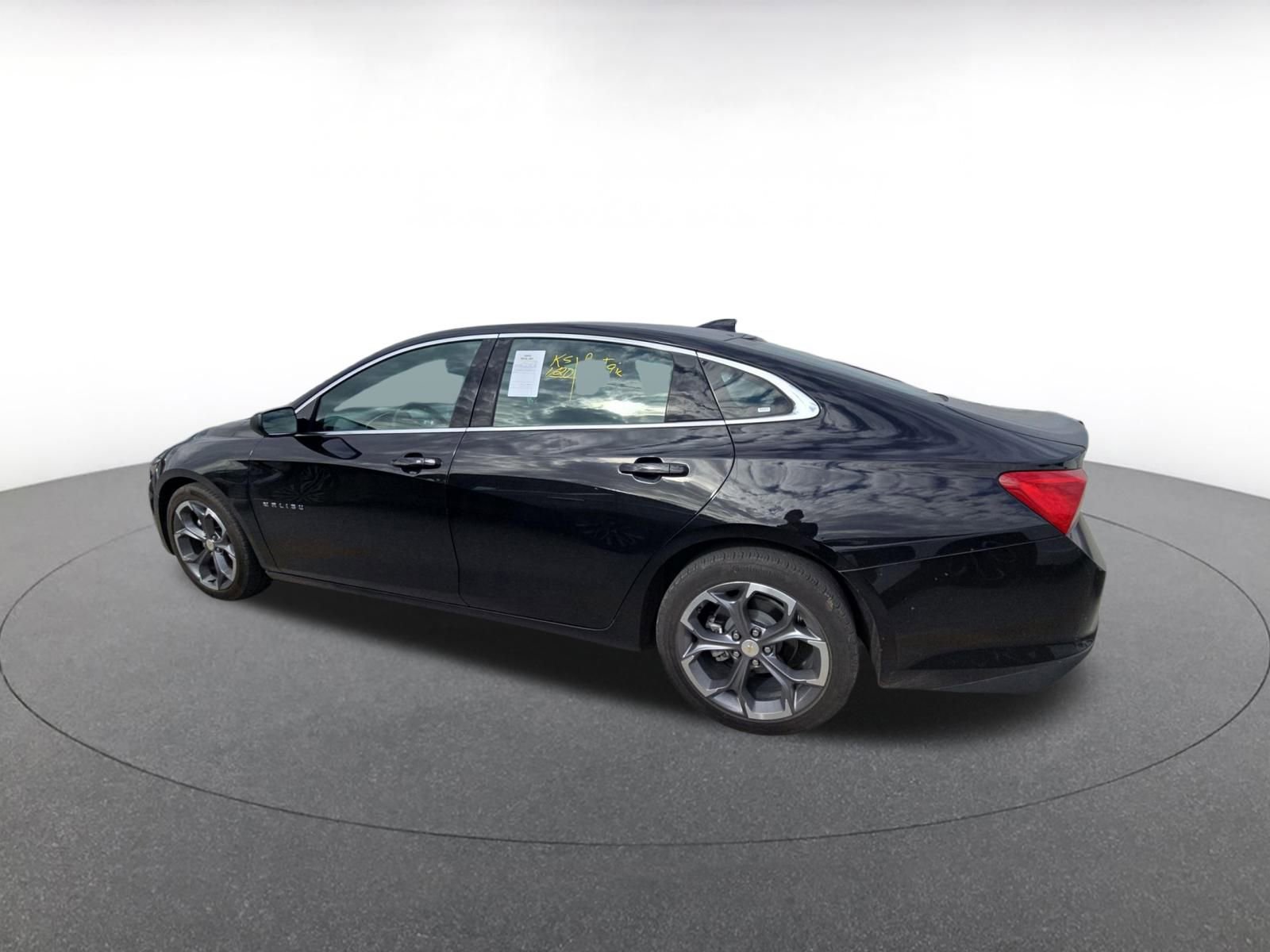 Thumbnail: 2024 Chevrolet Malibu - 5