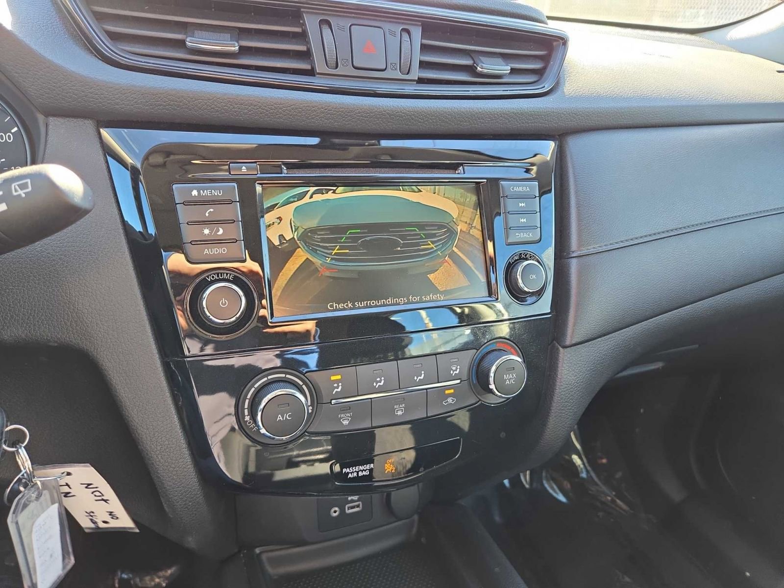 Thumbnail: 2020 Nissan Rogue - 24