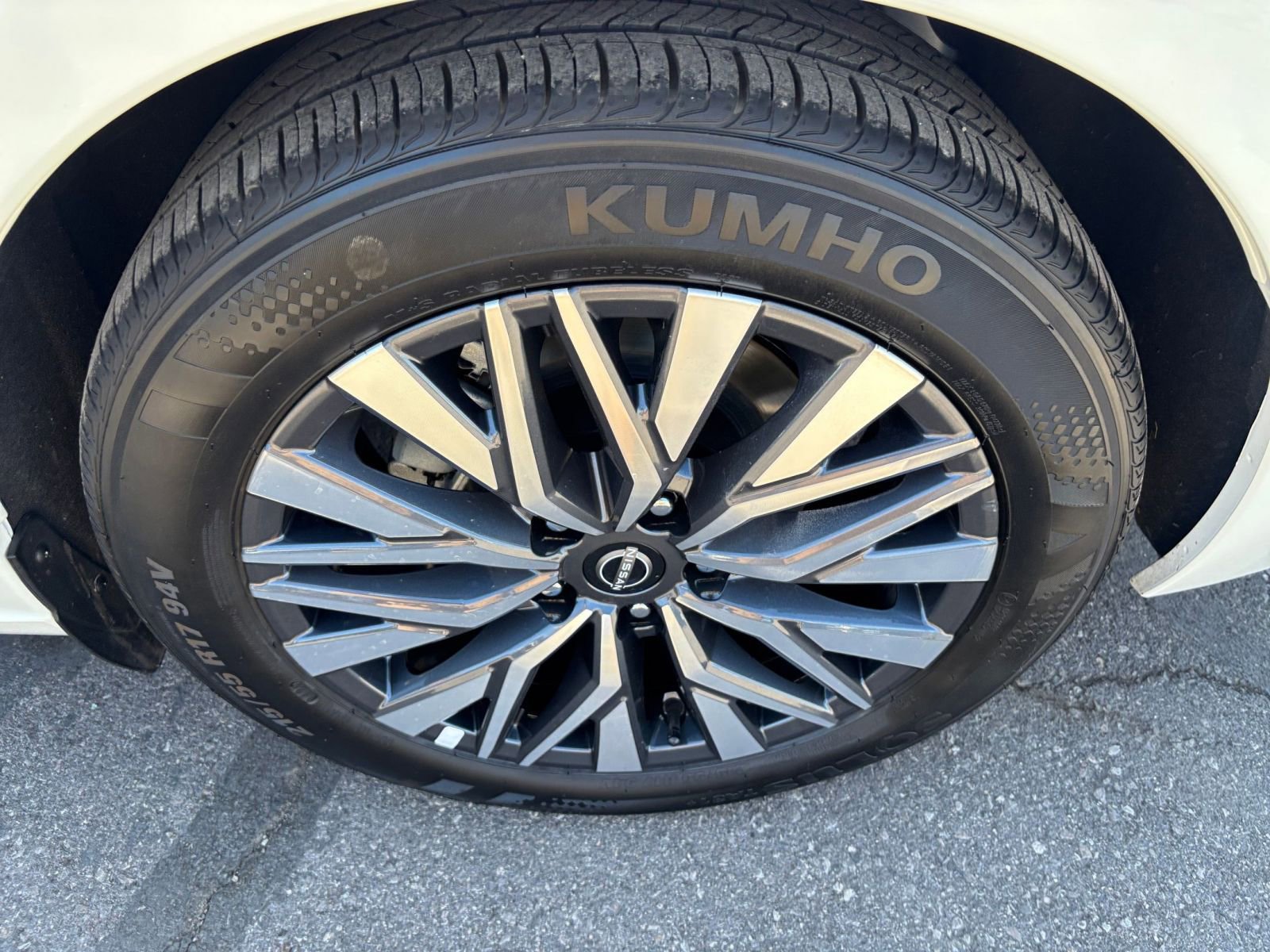 Thumbnail: 2025 Nissan Altima - 30