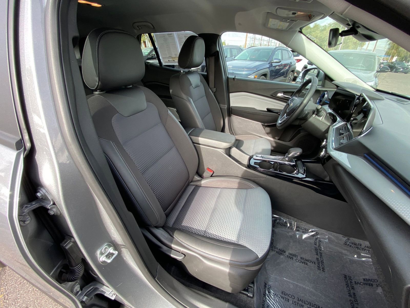 Thumbnail: 2025 Chevrolet Trax - 27