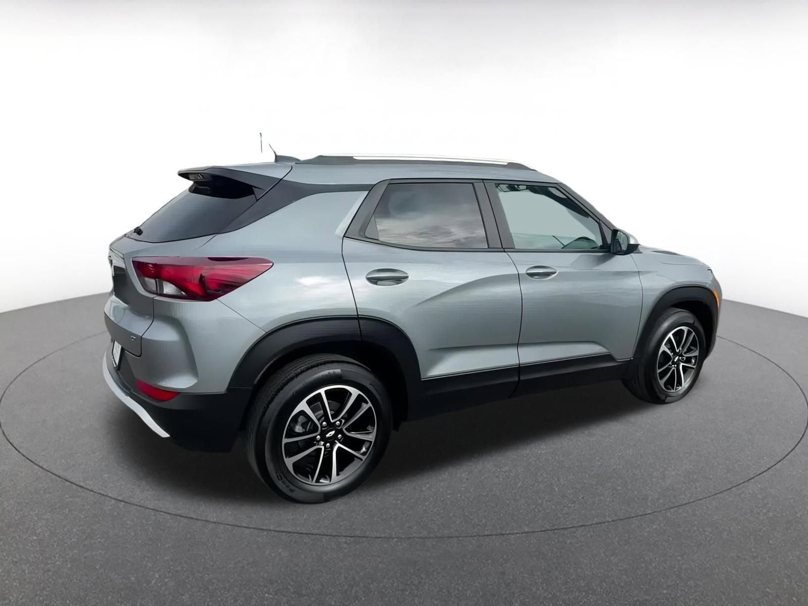 Thumbnail: 2025 Chevrolet TrailBlazer - 15