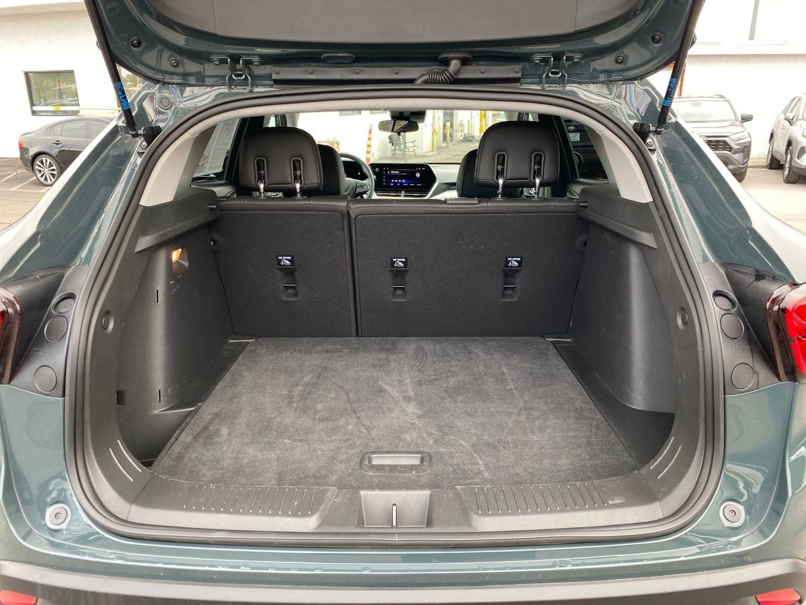 Thumbnail: 2025 Chevrolet Trax - 31