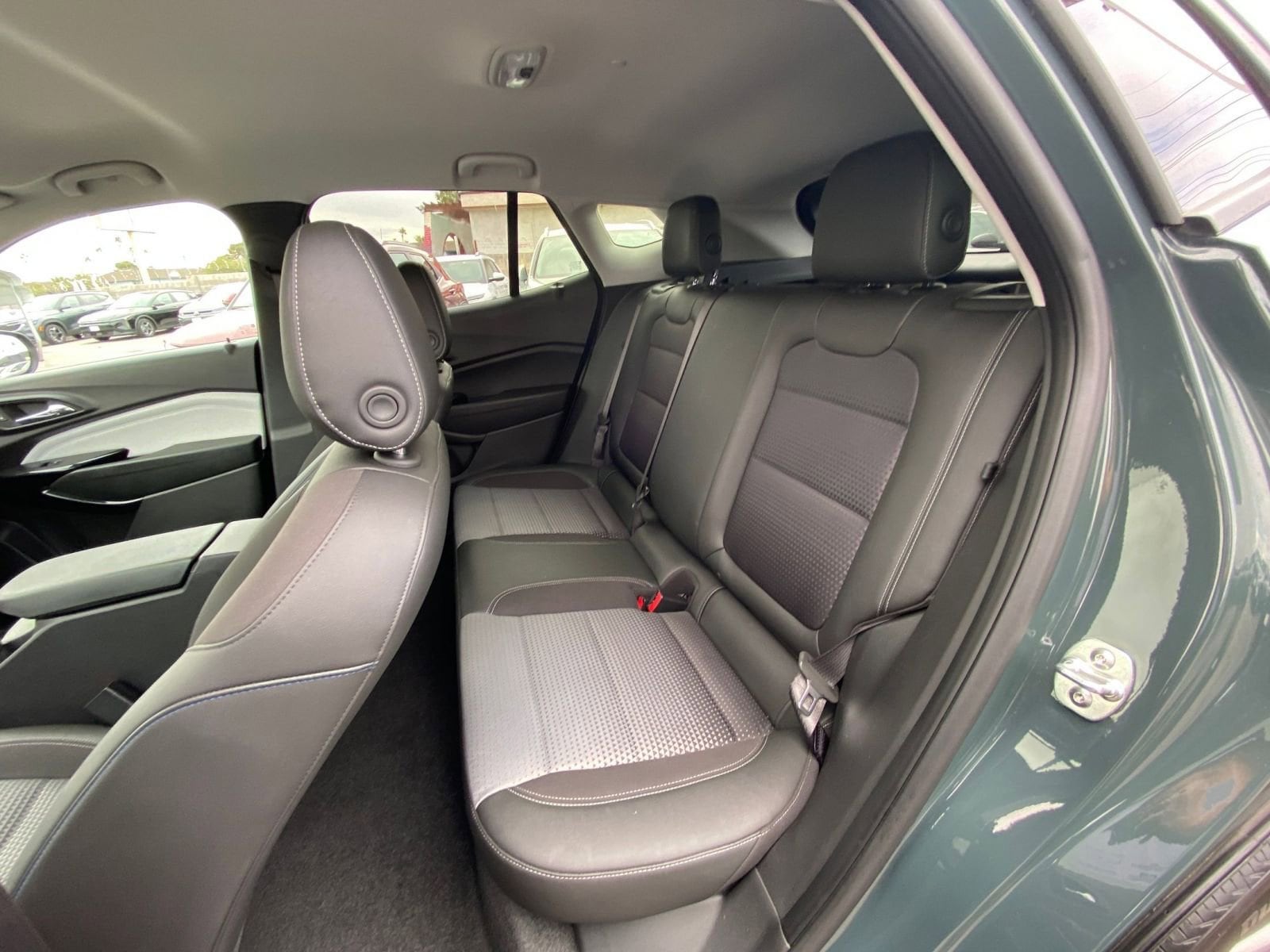 Thumbnail: 2025 Chevrolet Trax - 25