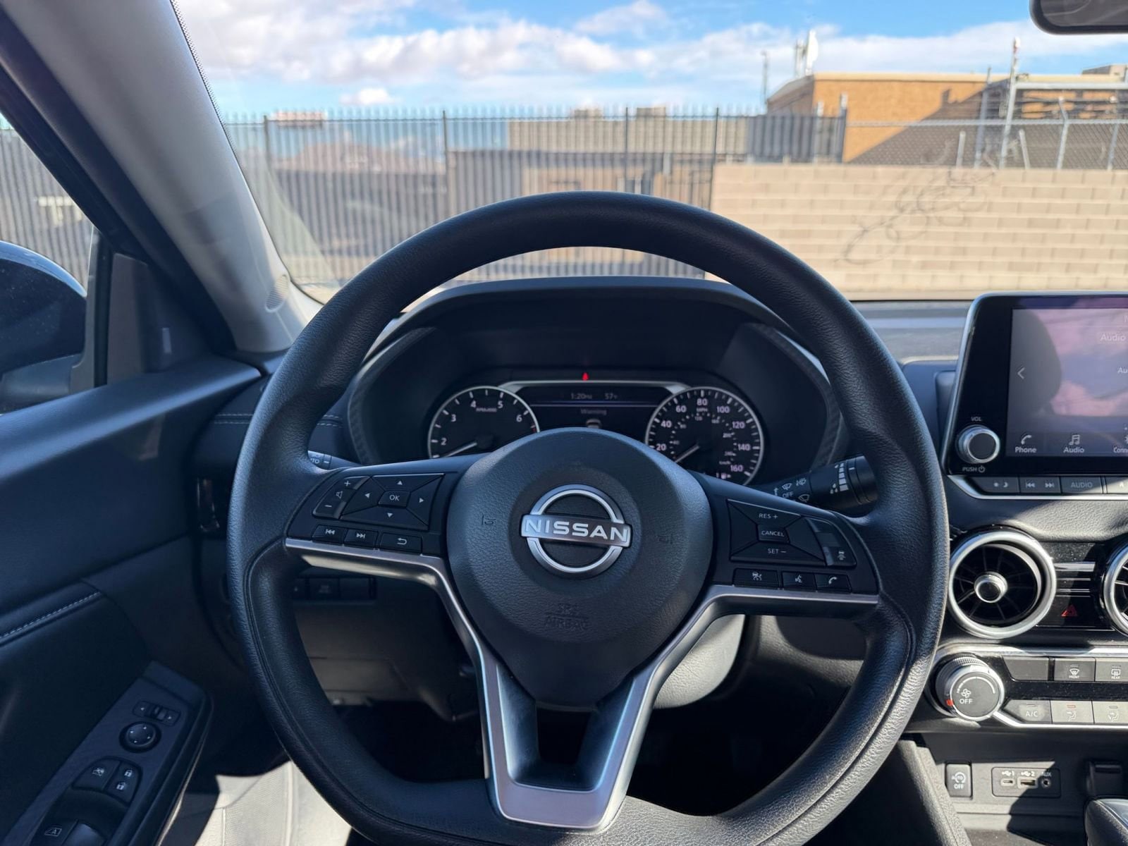 Thumbnail: 2025 Nissan Sentra - 32