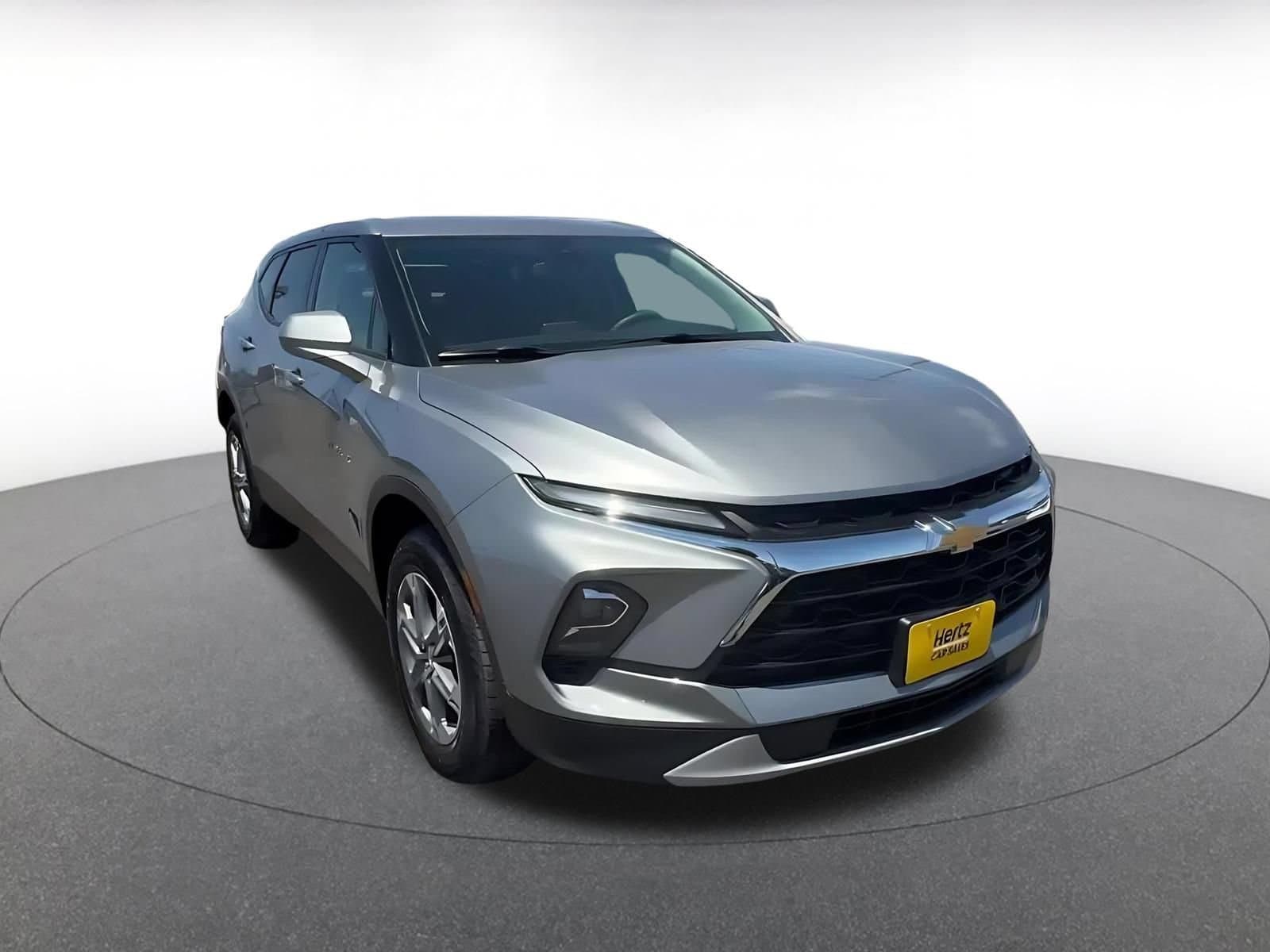 Thumbnail: 2025 Chevrolet Blazer - 3