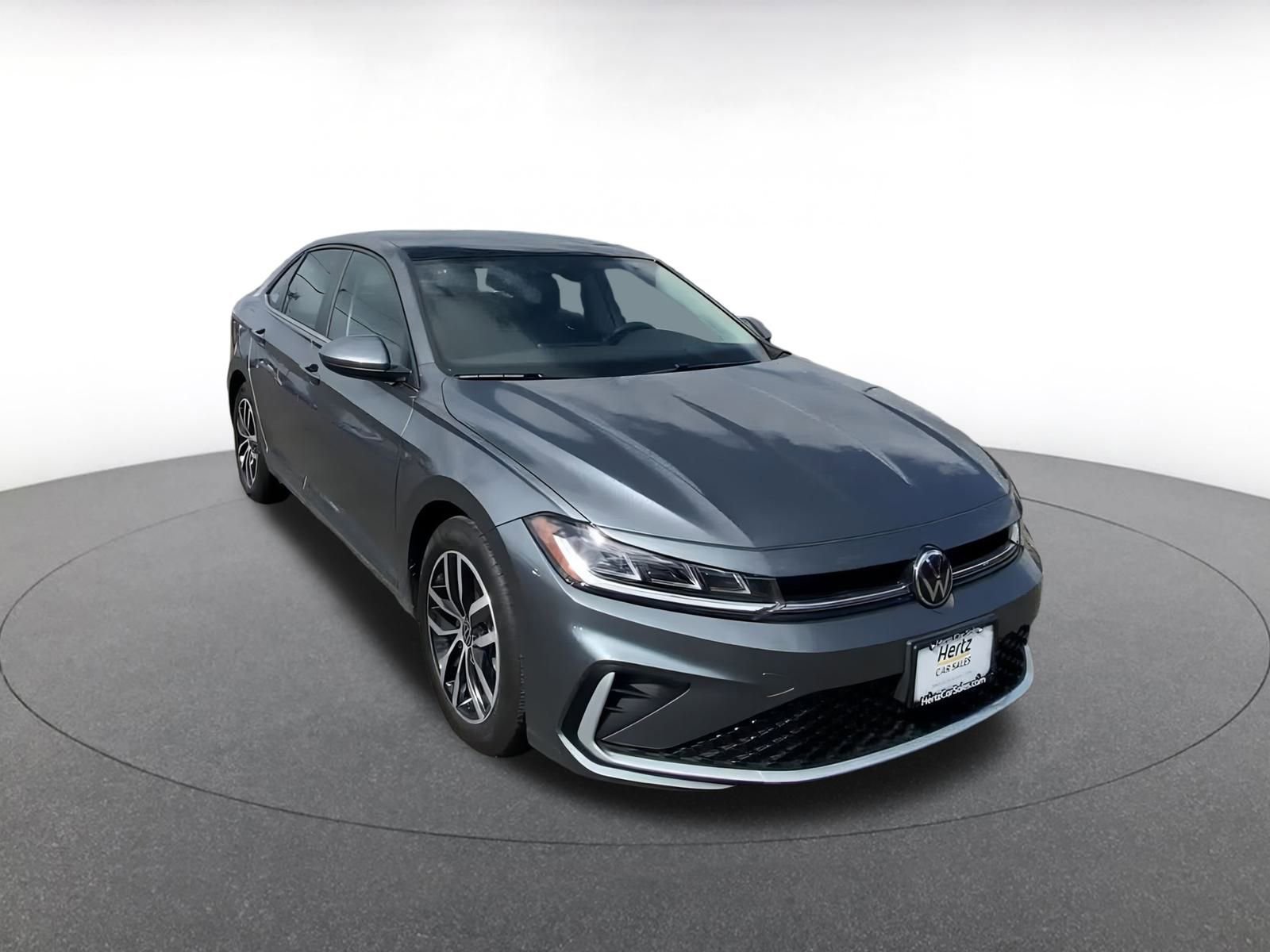 Thumbnail: 2025 Volkswagen Jetta - 3