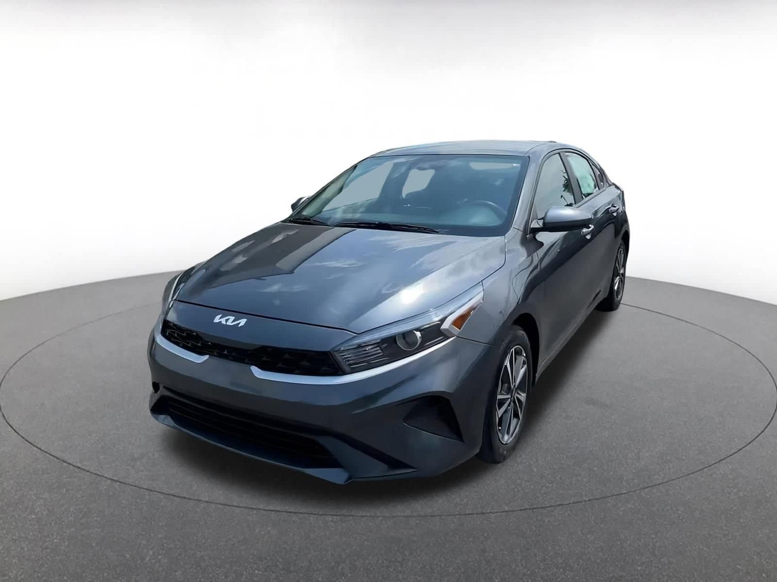 Thumbnail: 2024 Kia Forte - 7