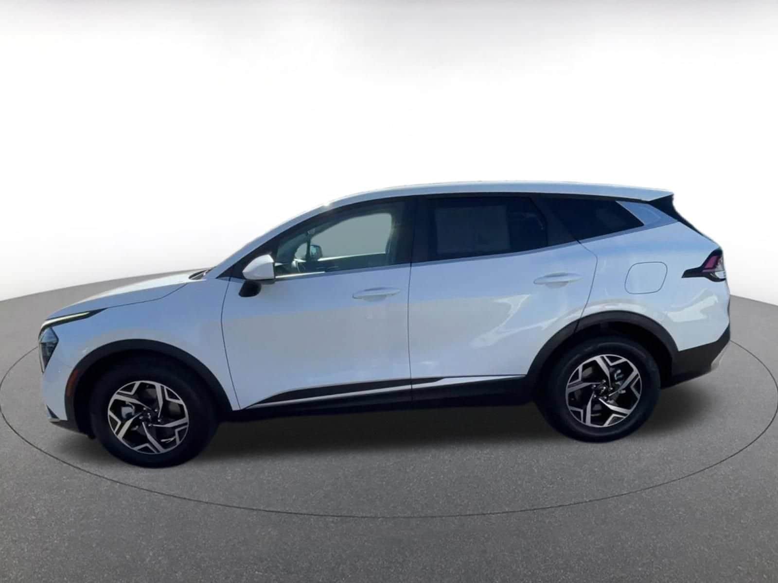 Thumbnail: 2024 Kia Sportage - 8