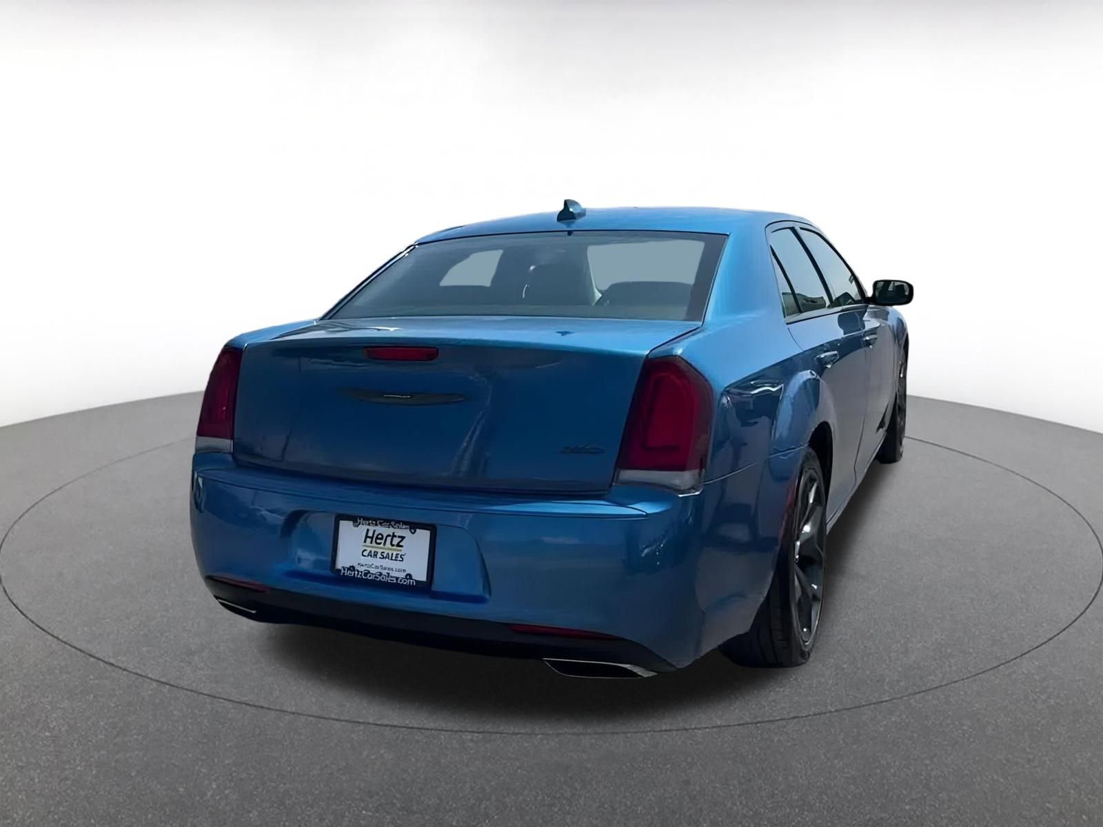 2022 Chrysler 300 Touring 13