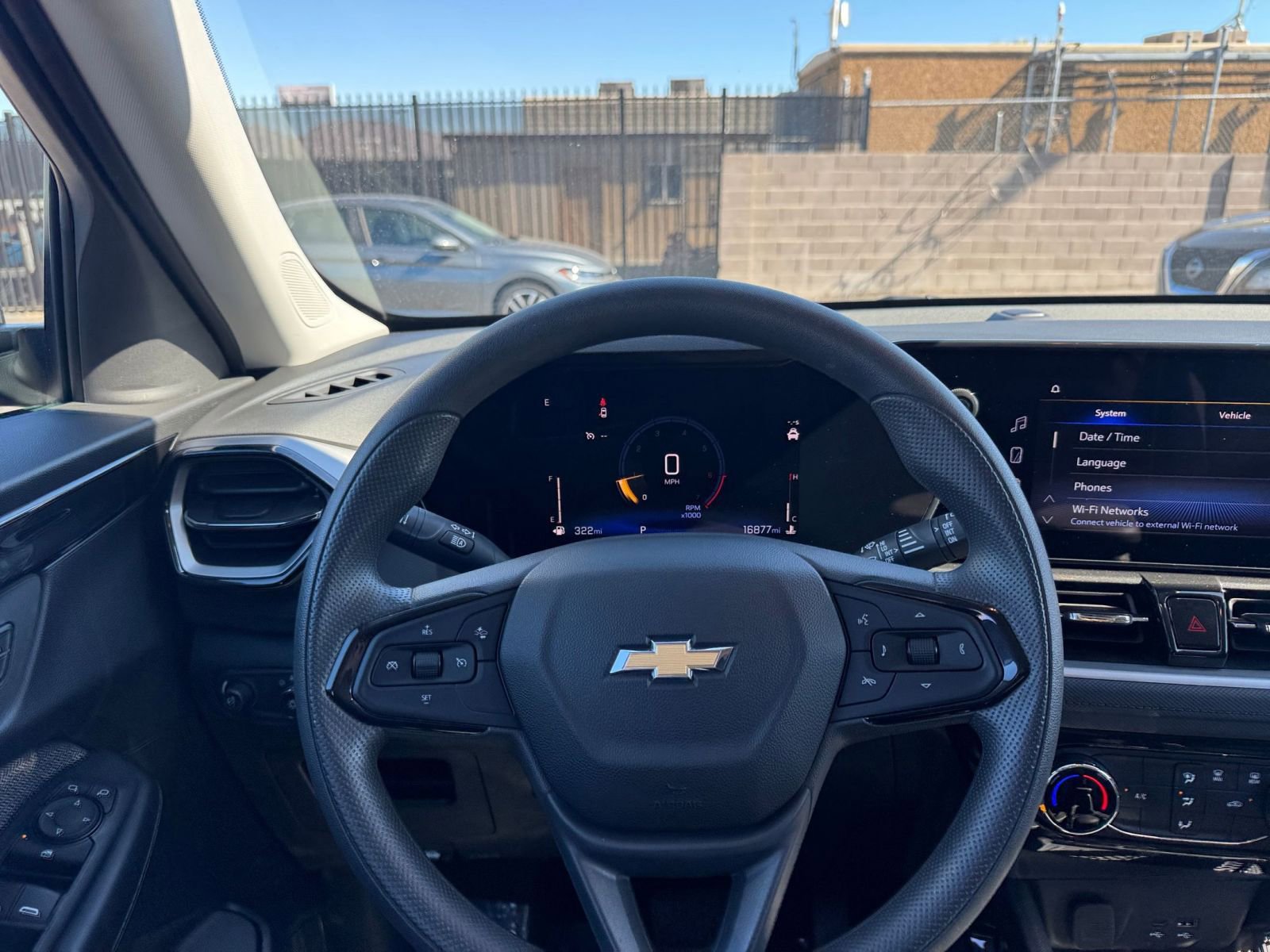 Thumbnail: 2025 Chevrolet TrailBlazer - 32